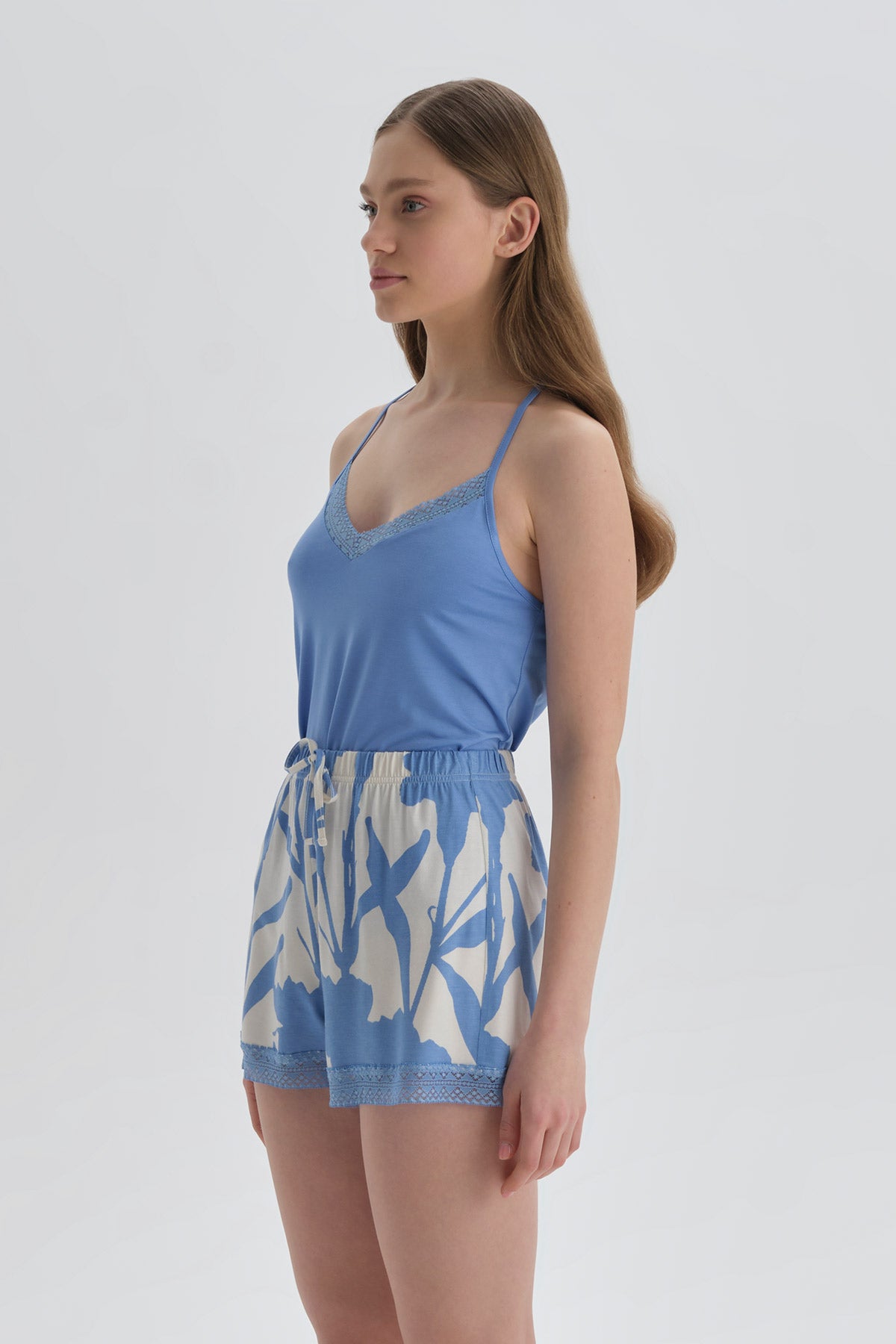BLUE SHORT