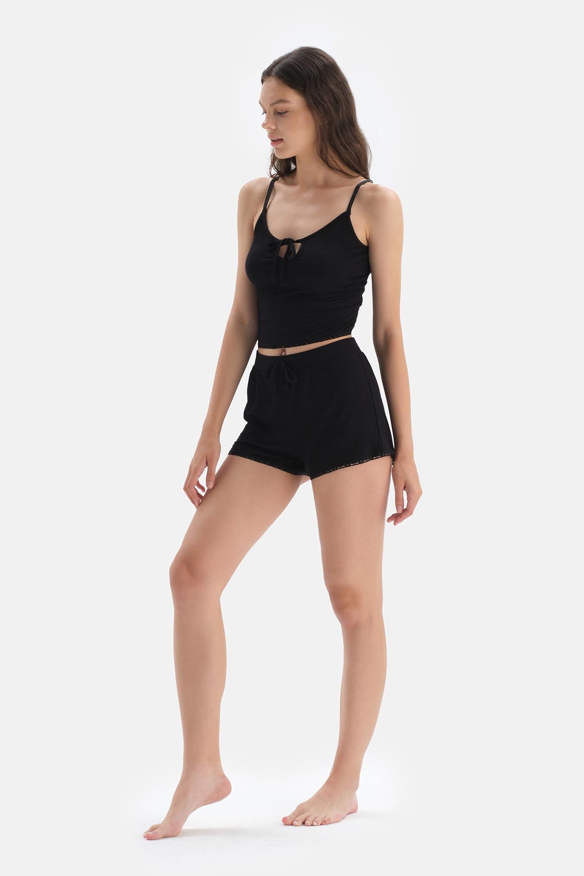 BLACK SHORT