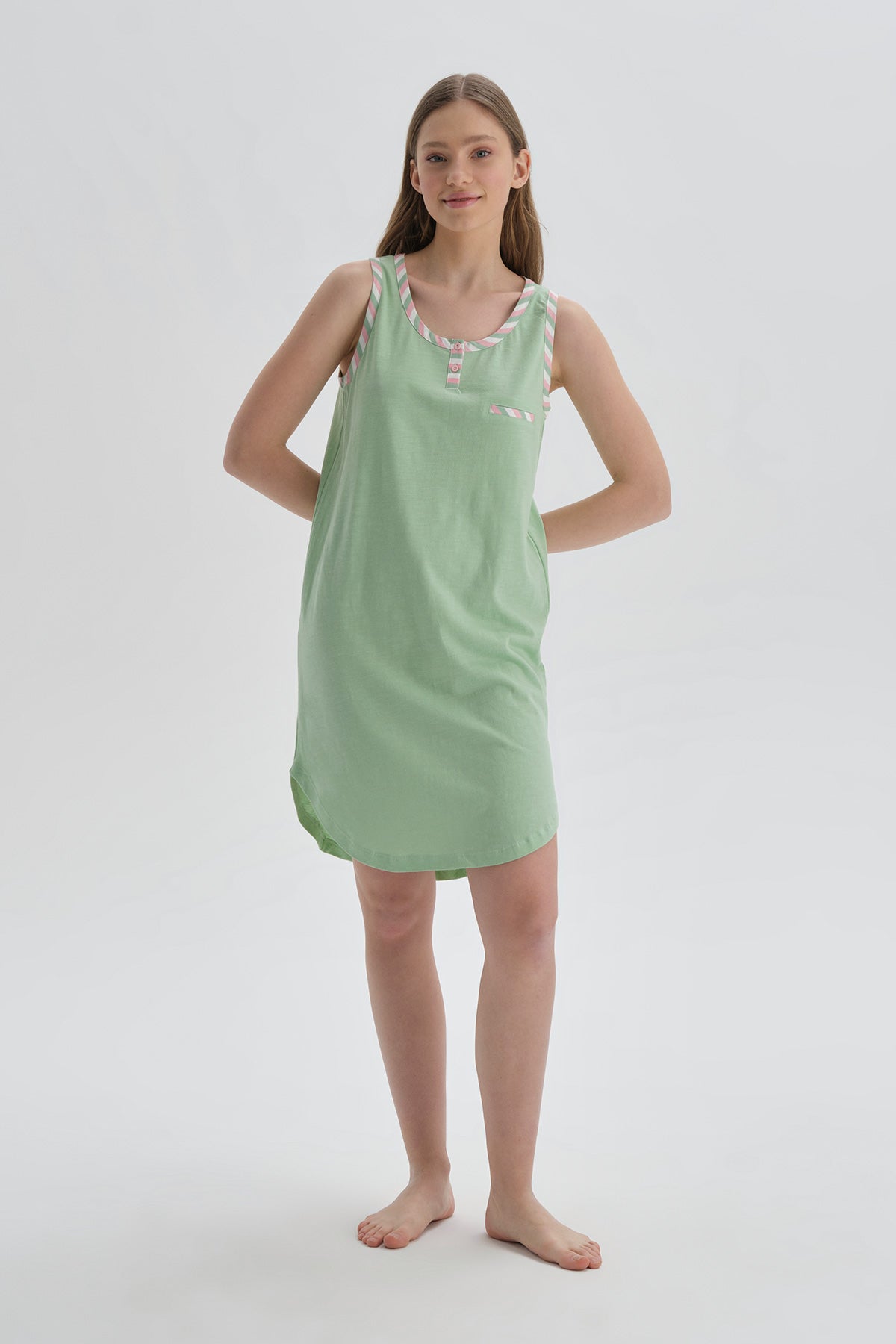 GREEN NIGHTIE
