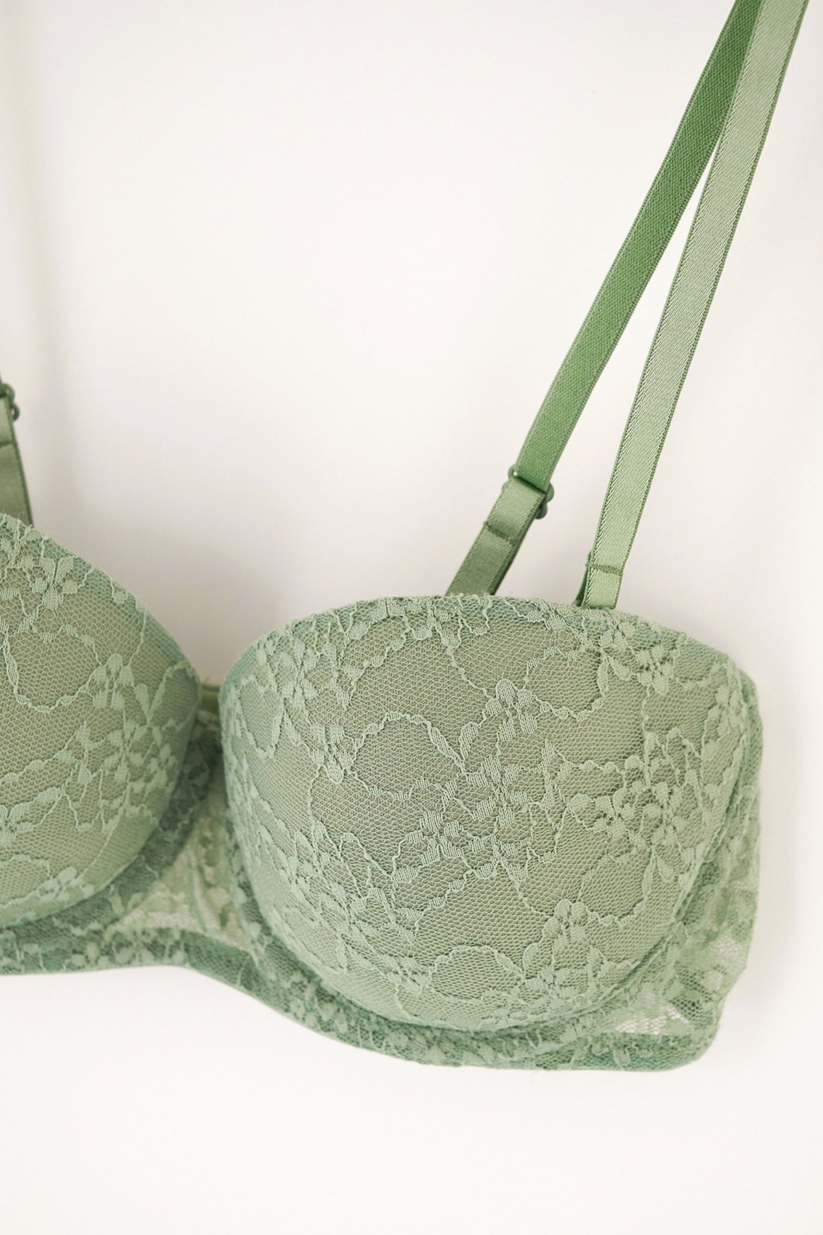Yeşil Balenli Yarı Dolgulu Straplez Sütyen