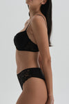 BLACK BRA