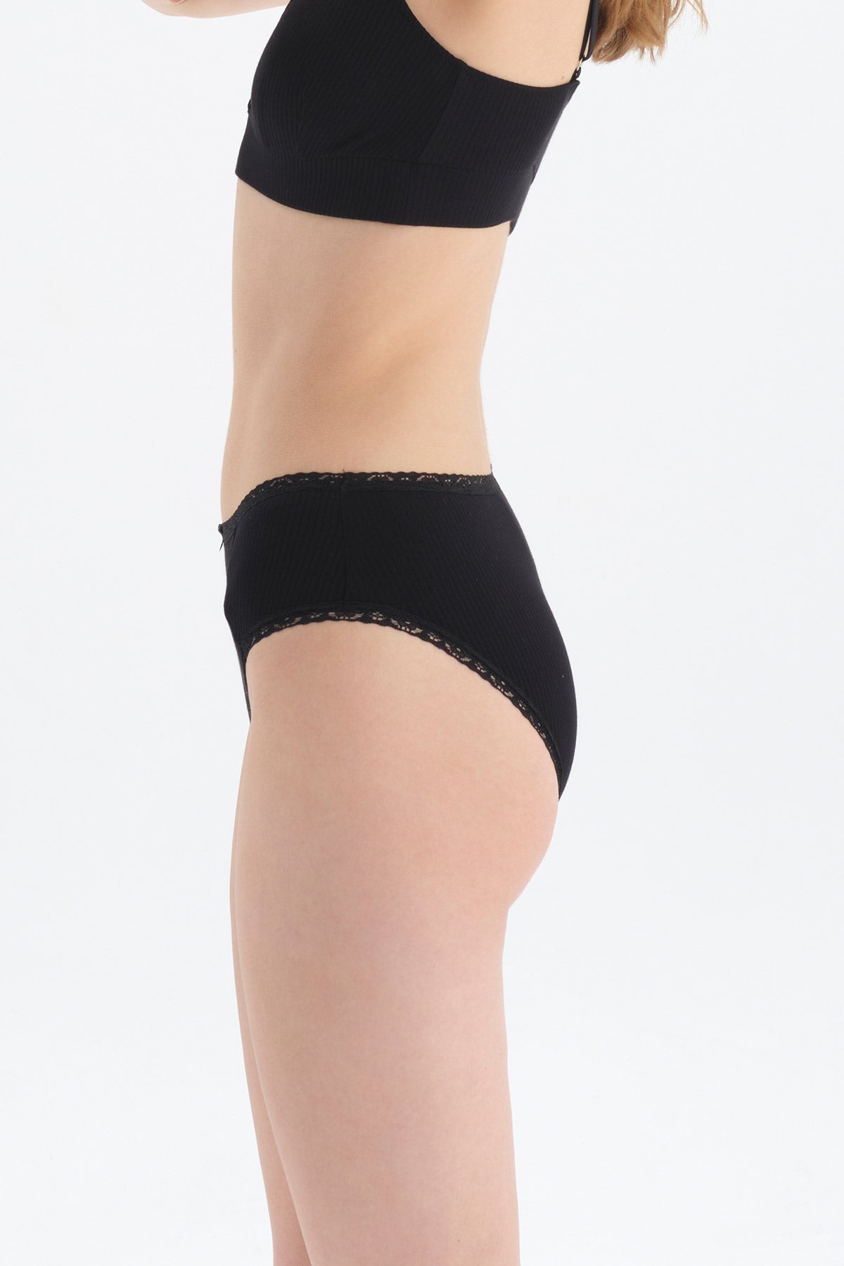 BLACK HIGH WAIST SLIP