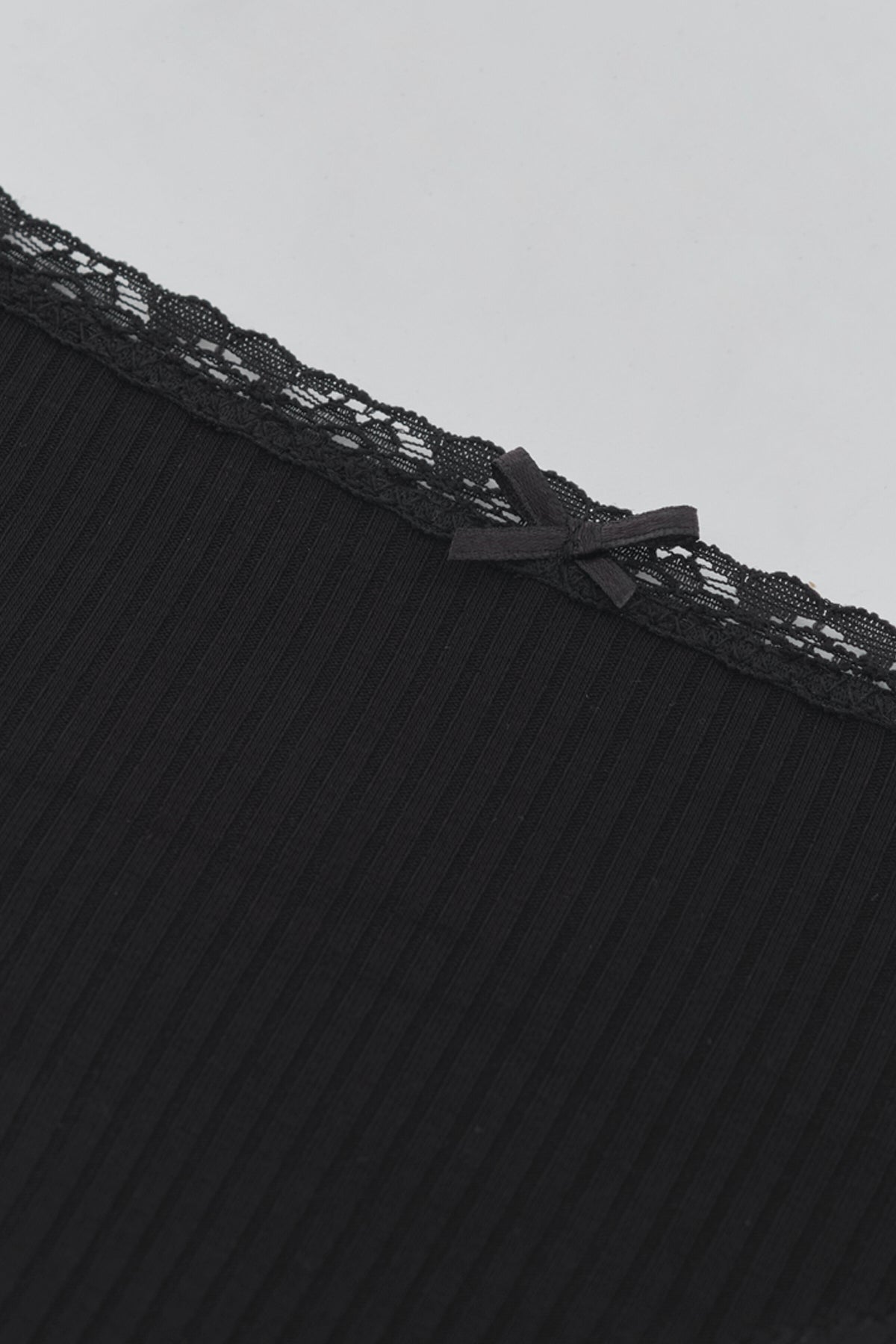 Siyah Dantel Detaylı Örme Tanga