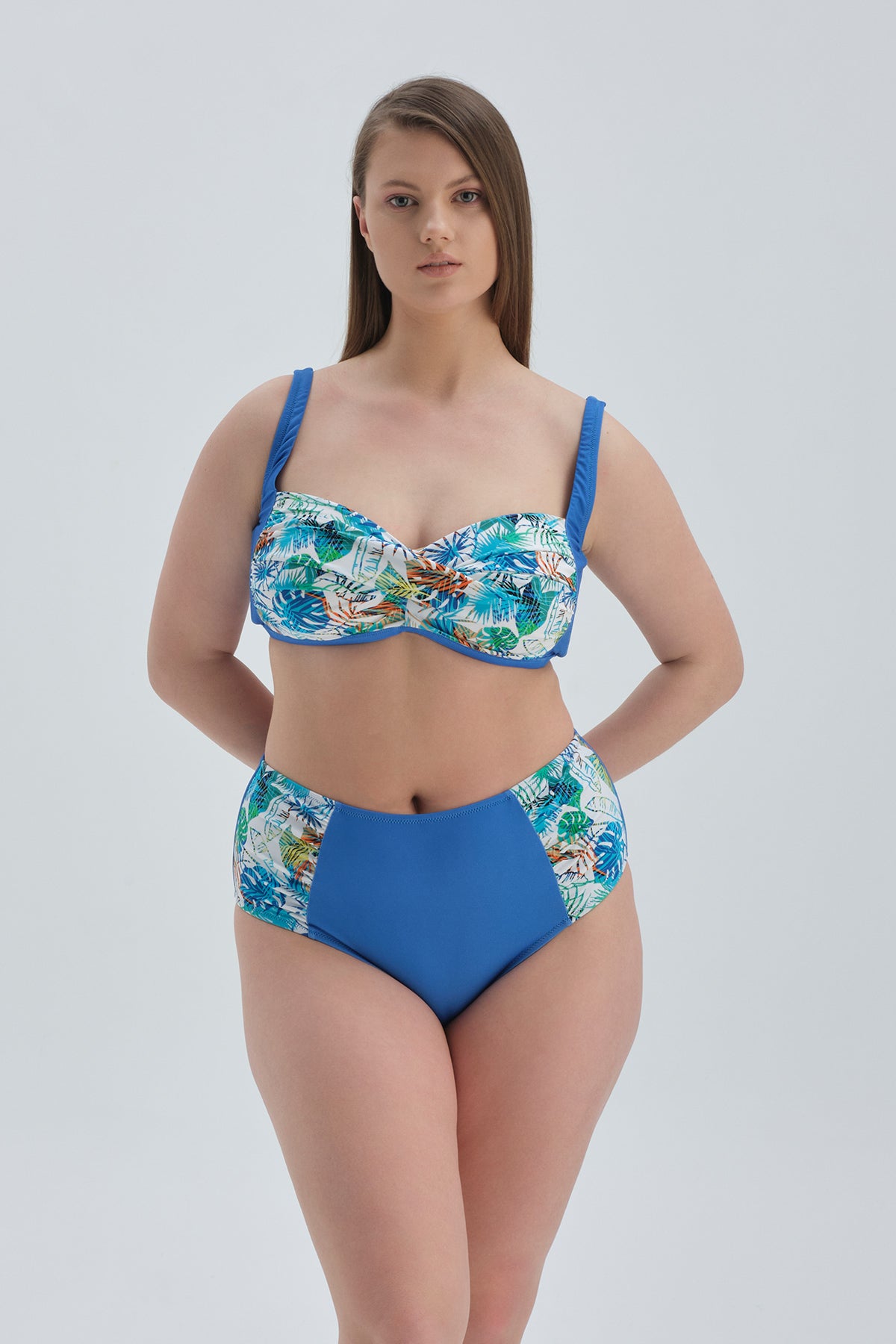 SAX SHAPEWEAR BIKINI TOP