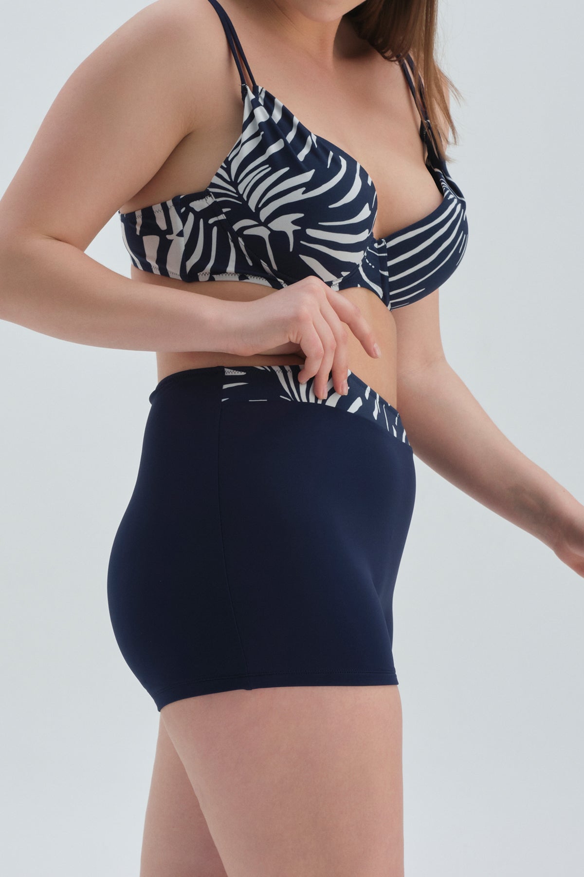NAVY SHAPEWEAR BIKINI TOP
