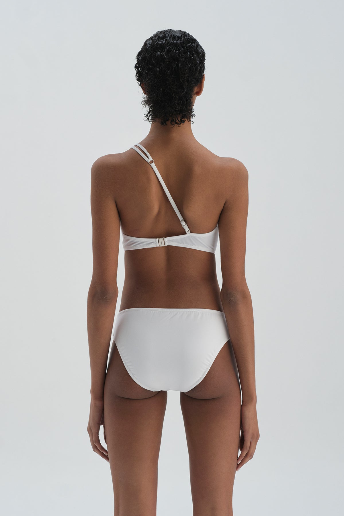 Beyaz Normal Bel Bikini Alt