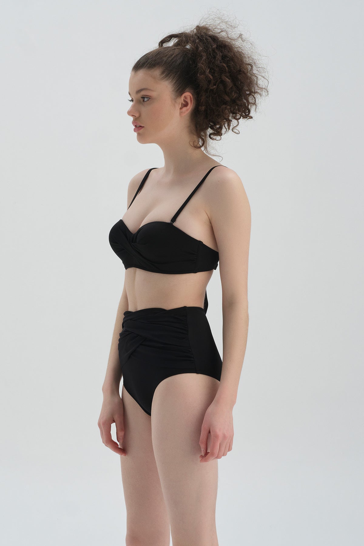 BLACK - WHITE BIKINI BOTTOM