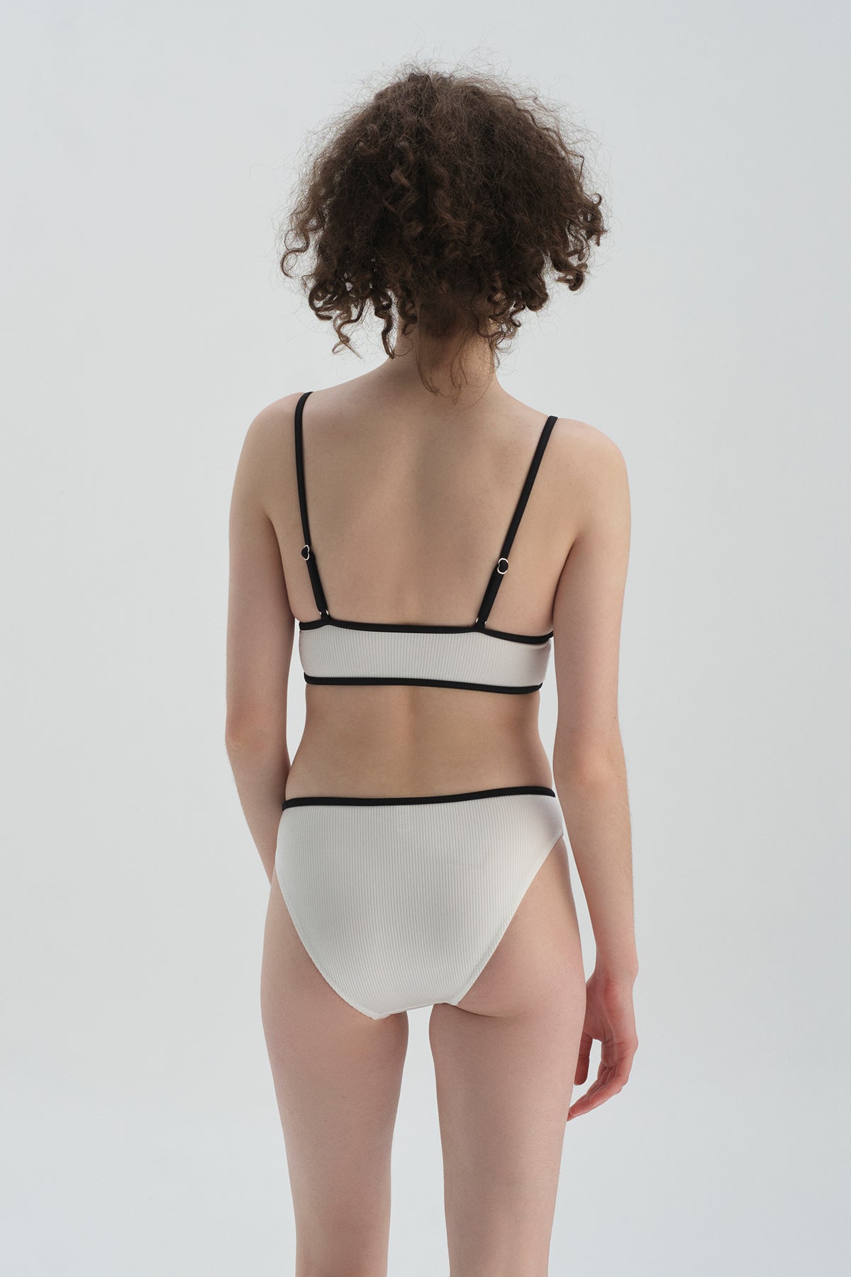 Siyah Beyaz Yüksek Bel Bikini Alt