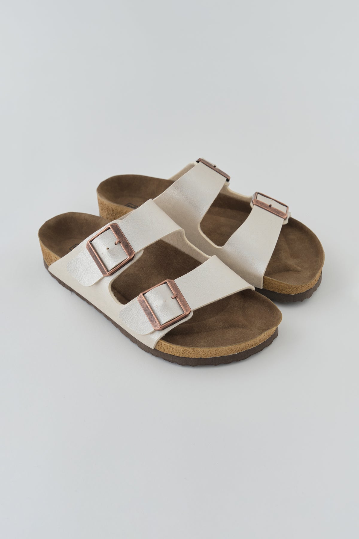 BEIGE SLIPPER
