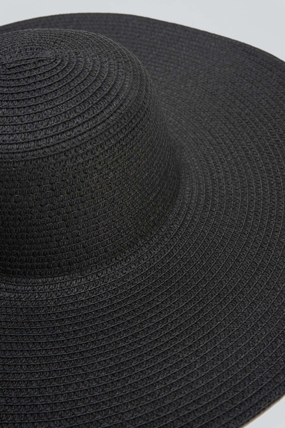 BLACK HAT
