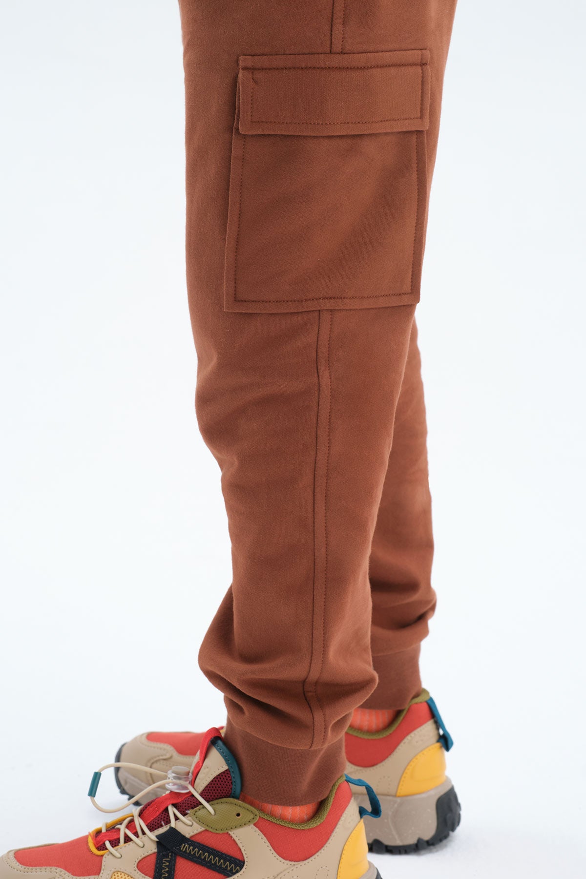 BROWN TROUSERS