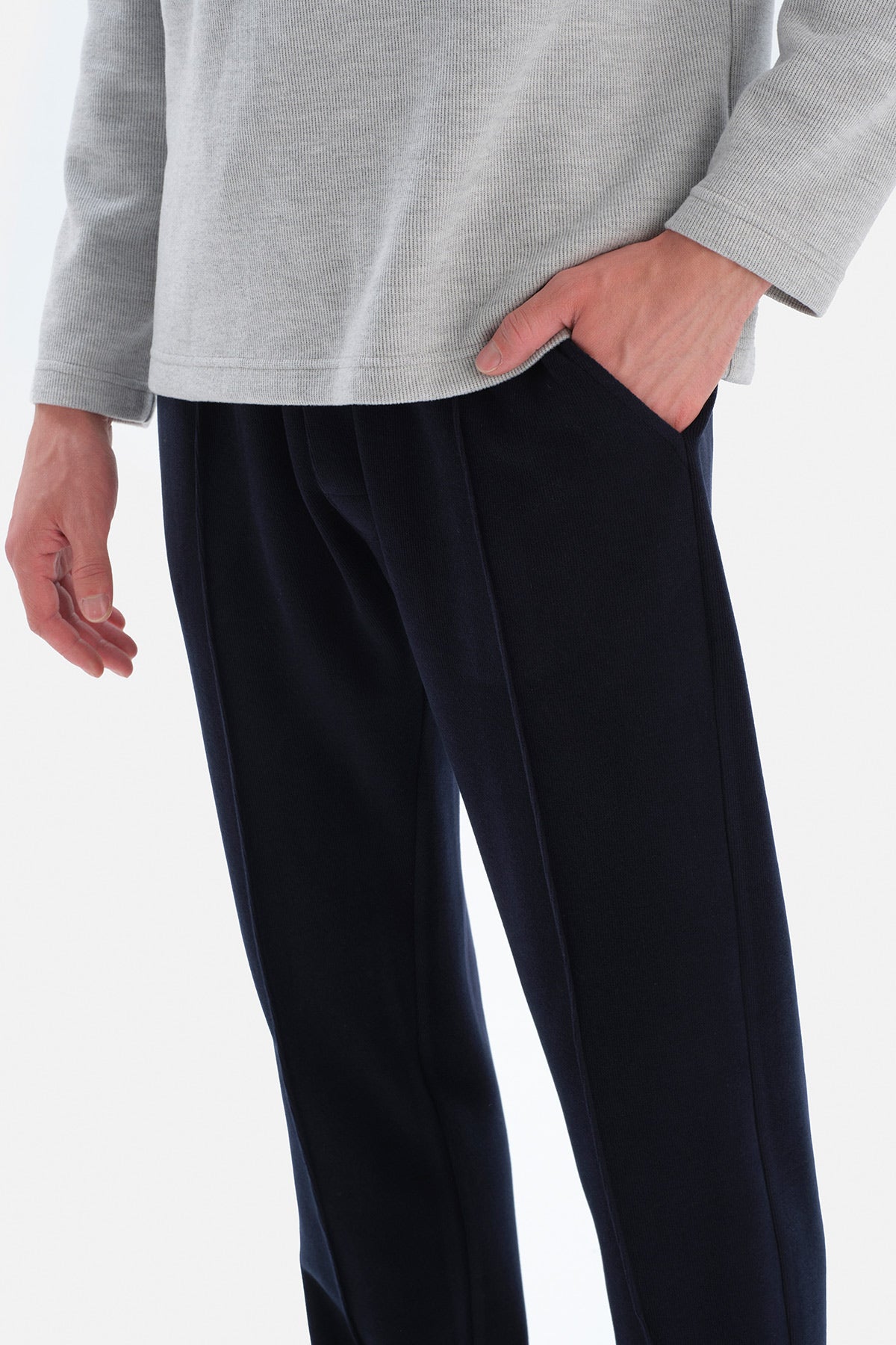 NAVY TRACKSUIT BOTTOM