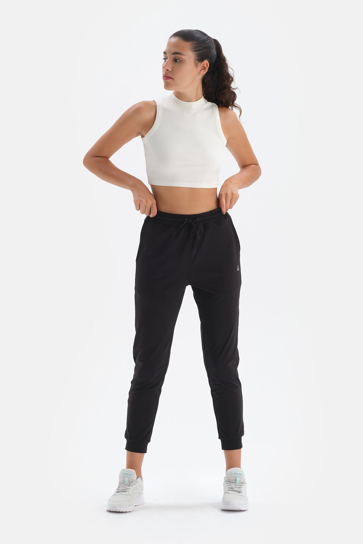 BLACK TRACKSUIT BOTTOM