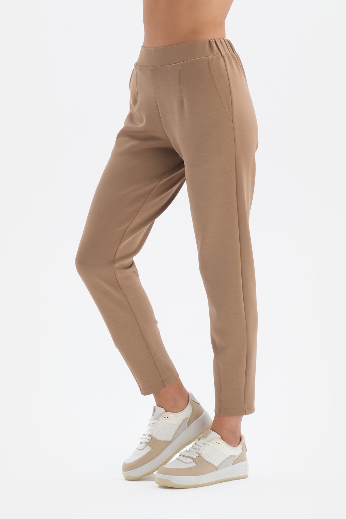 CAMEL PANTS