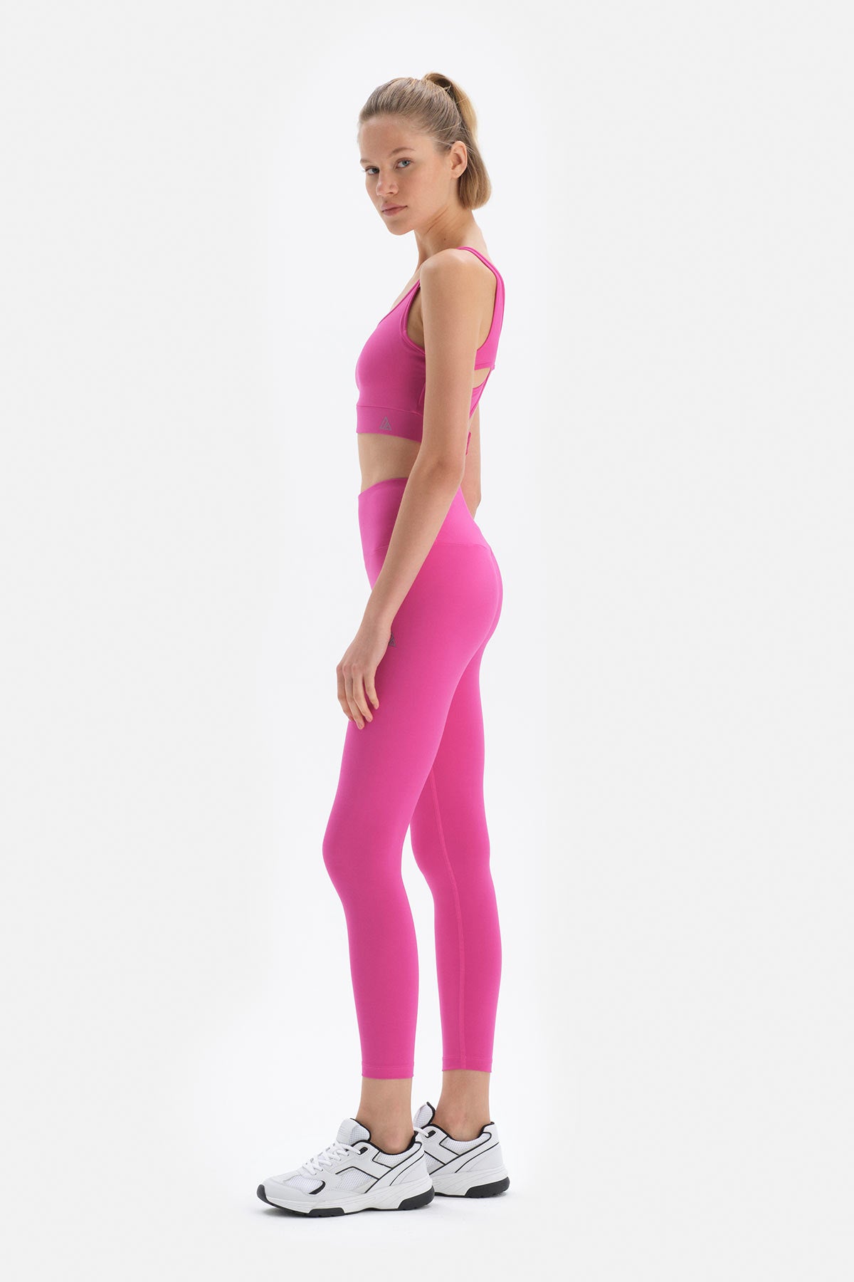 FUCHSIA LEGGINGS