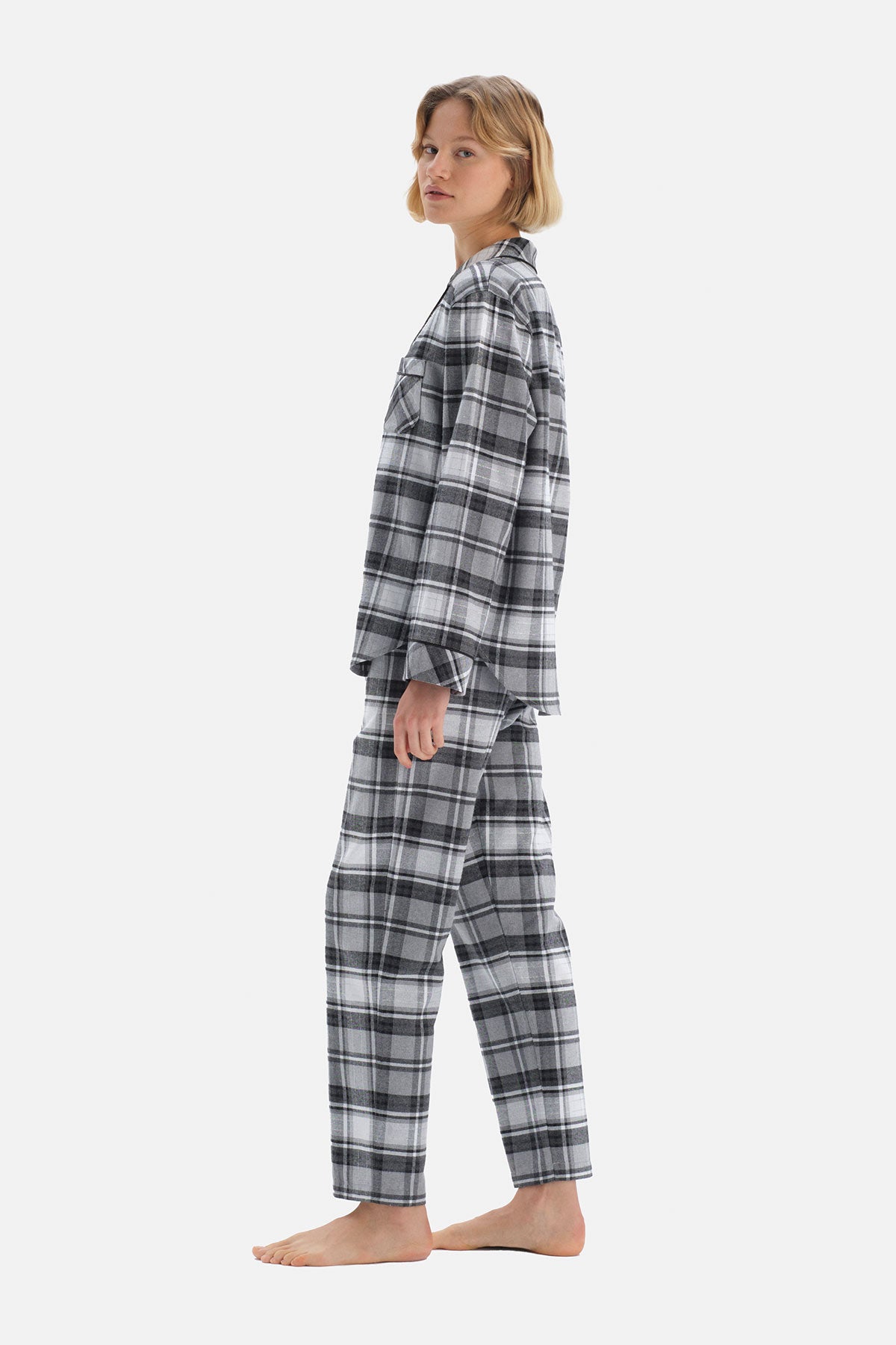 Gri Ekoseli Gömlek Yaka Pamuklu Pijama Takımı