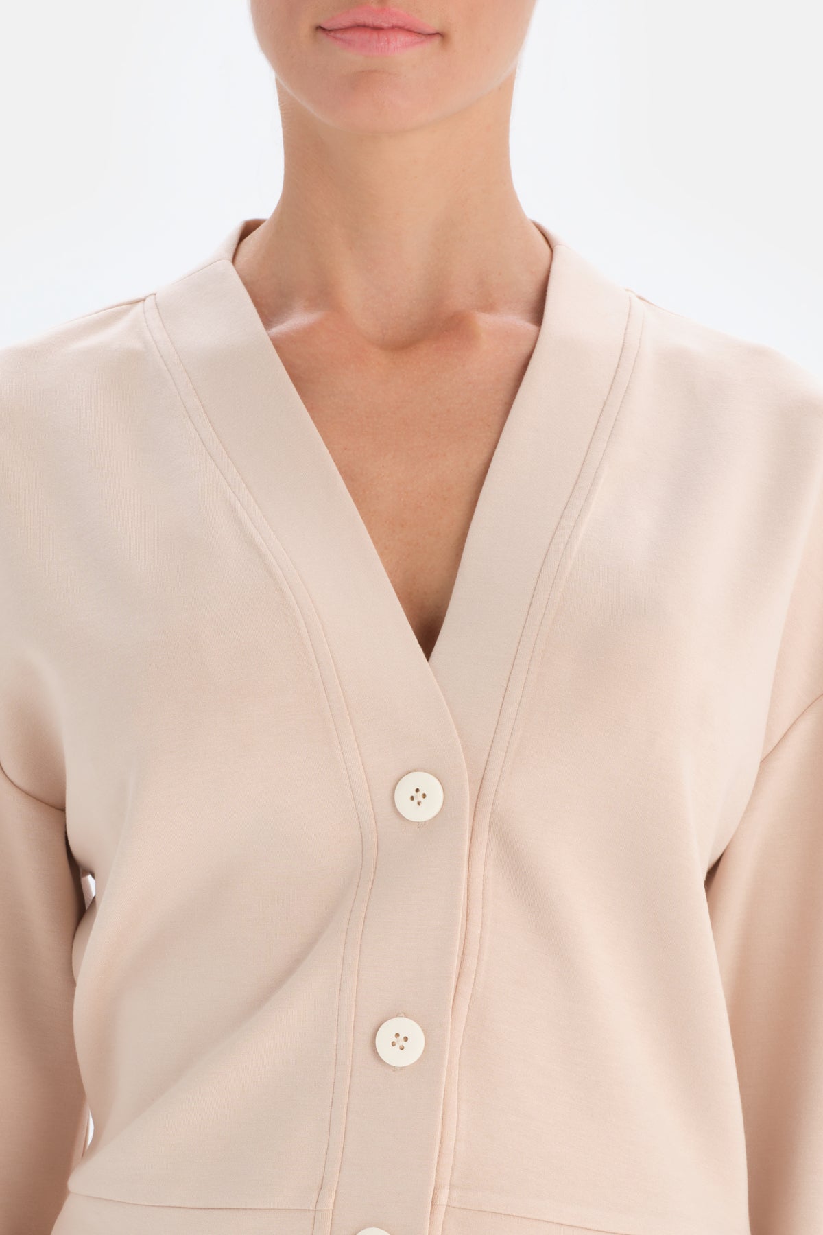 Ekru Uzun Kollu Düğmeli Sweatshirt