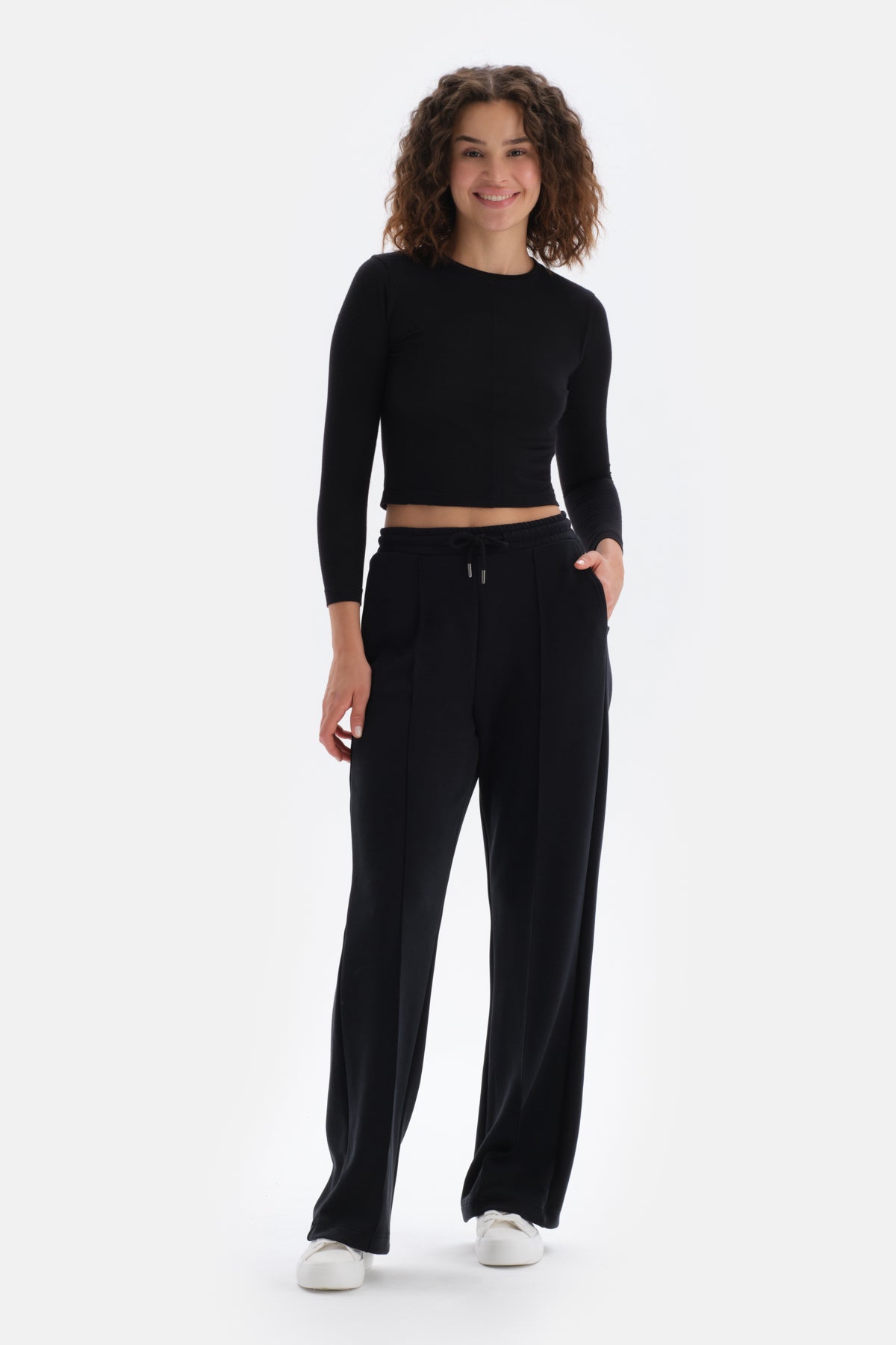 Black LONG SLEEVE BASIC T-SHIRT