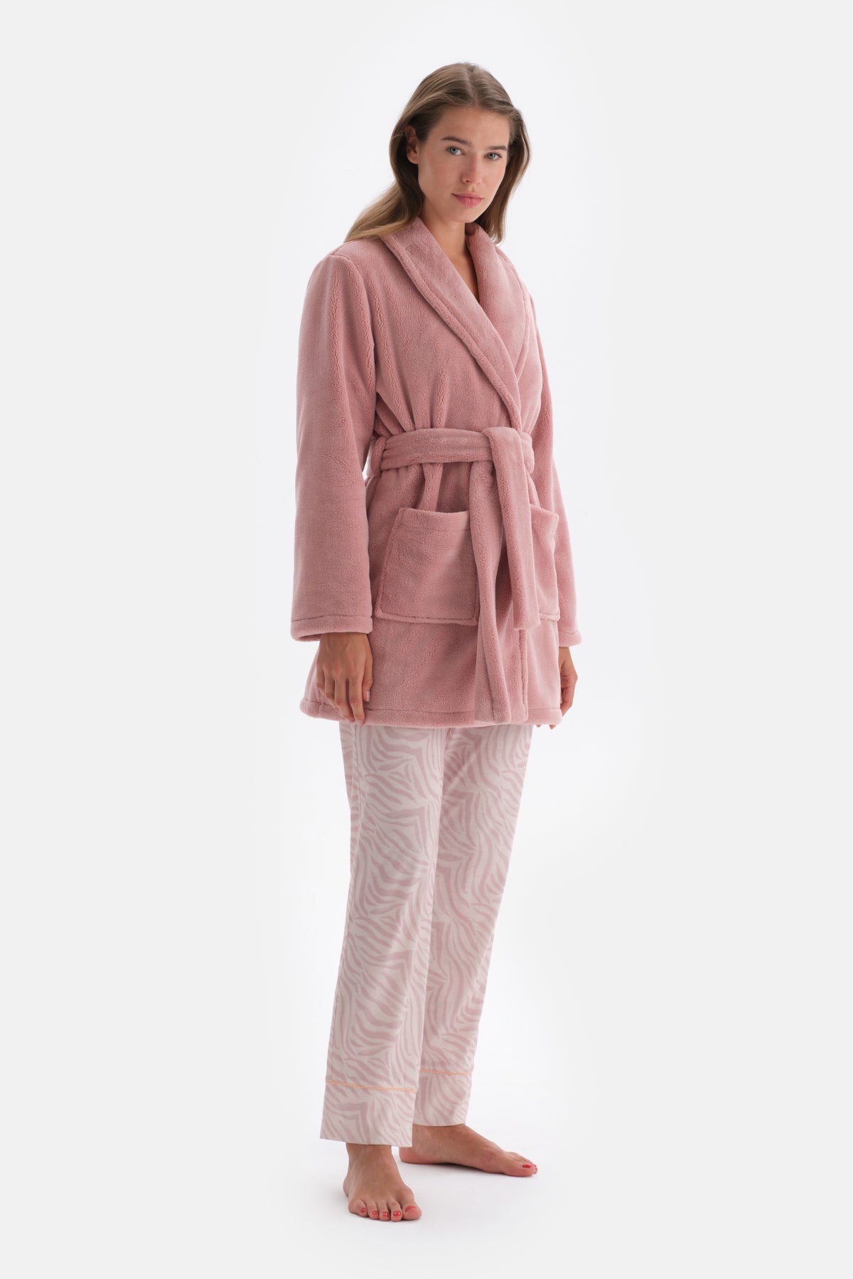 Pink EMBROIDERY DETAILED VELVET CLOTHING