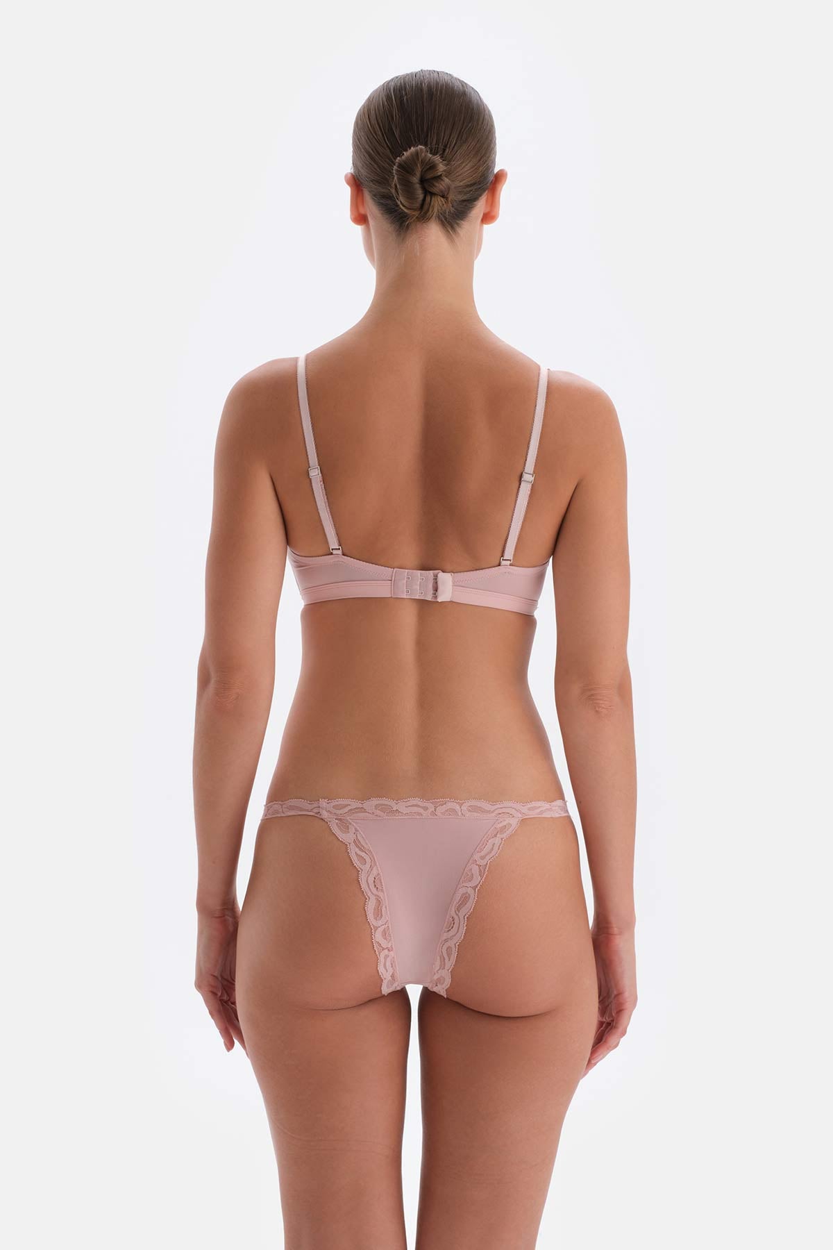 Soft Pembe Soft Kumaş Ve Dantel Detaylı Tak Çık Kaplı Bralet