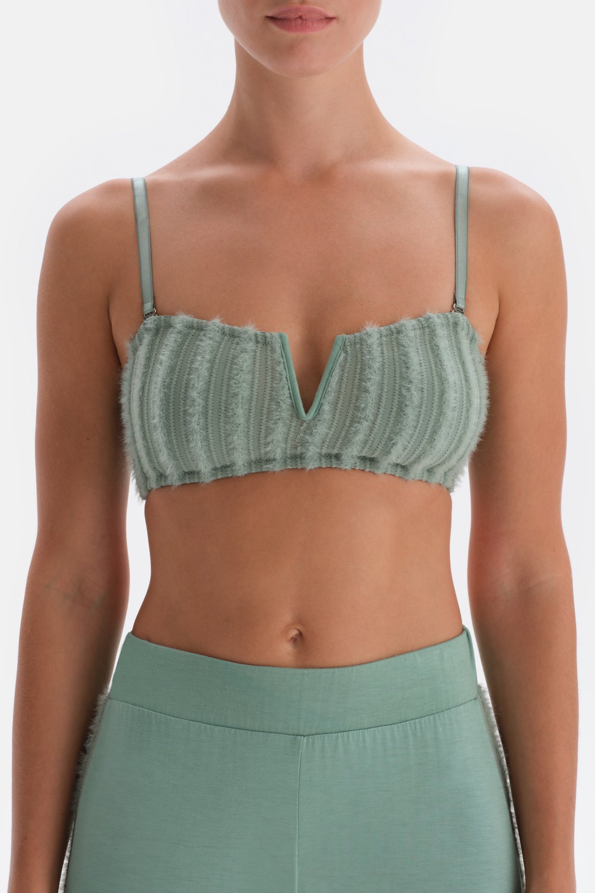 Yeşil Derin V Detaylı Büstiyer