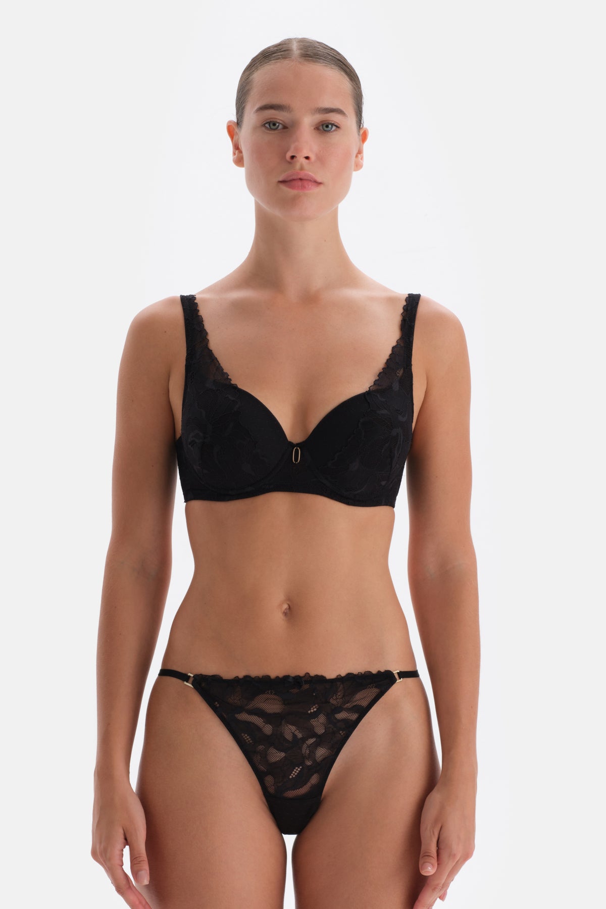 Black LACE AND ACCESSORY DETAILED Thong