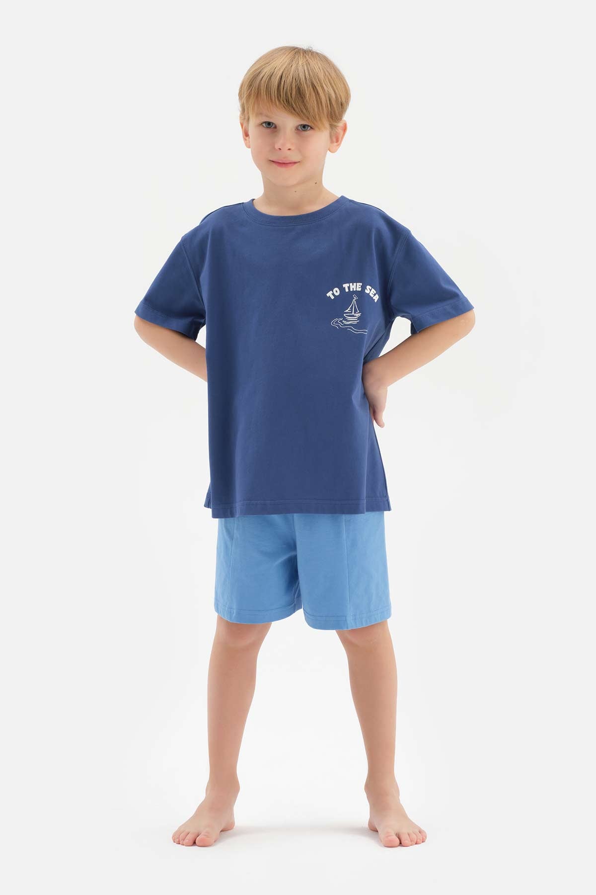 BLUE SLOGAN DETAILED CREW-NECK SHORT SLEEVE T-SHIRT SHORTS PAJAMA SUIT