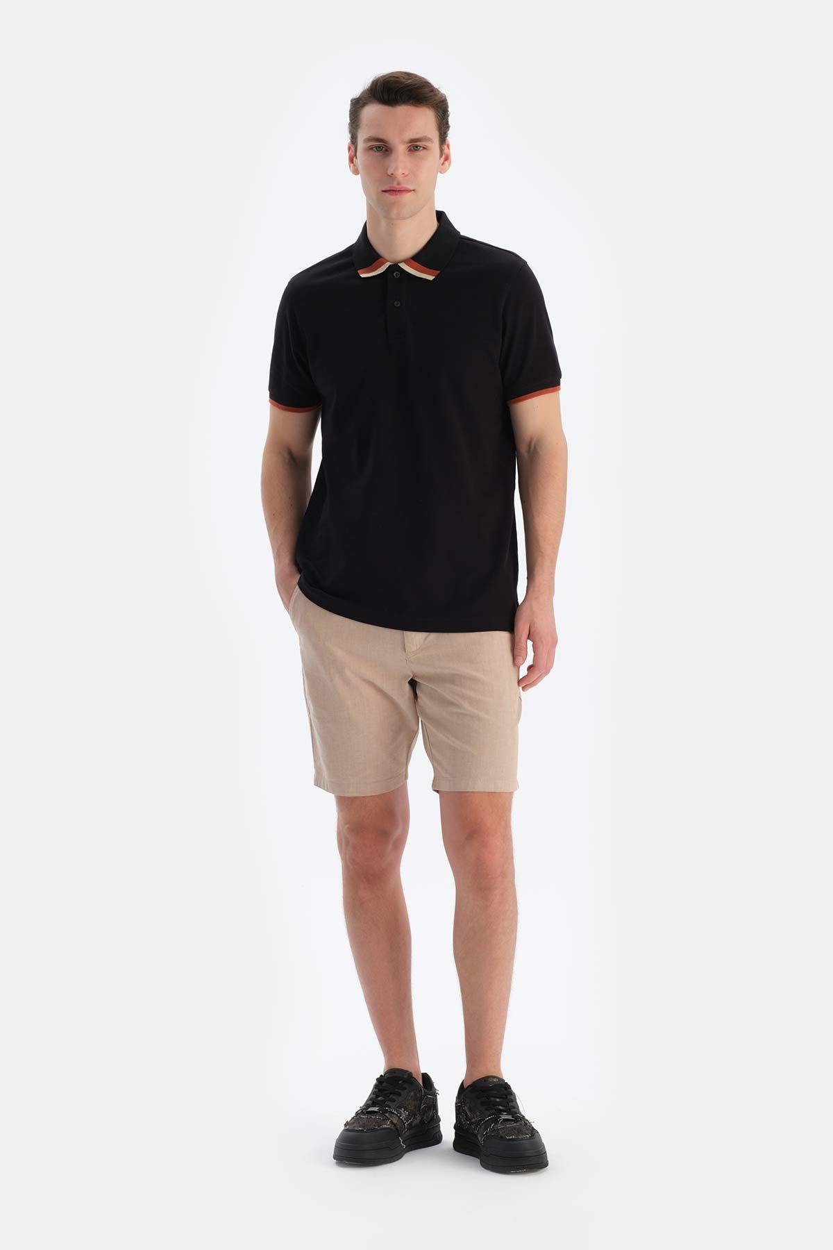 Siyah Polo Yaka Pike Tişört