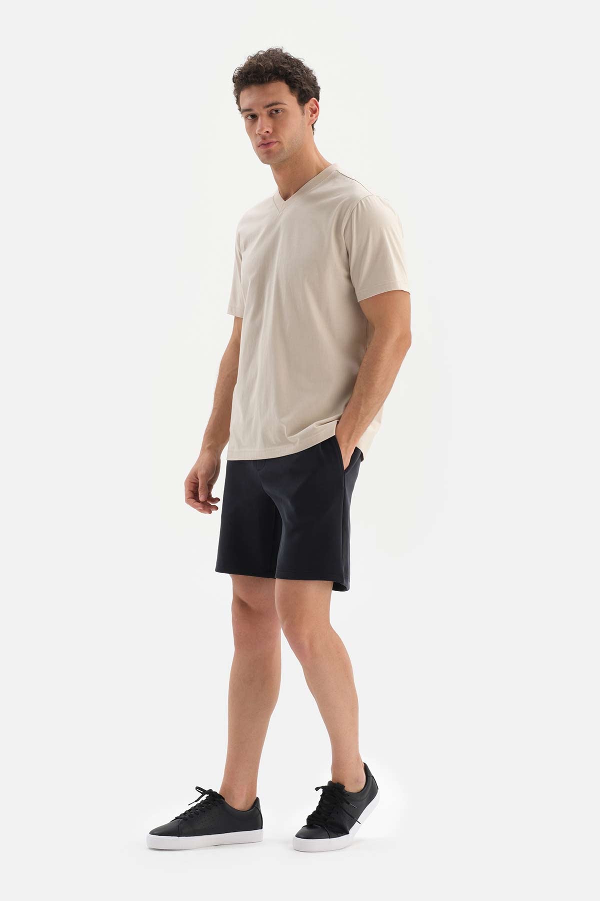 BEIGE V-NECK BASIC SUPIMA T-SHIRT