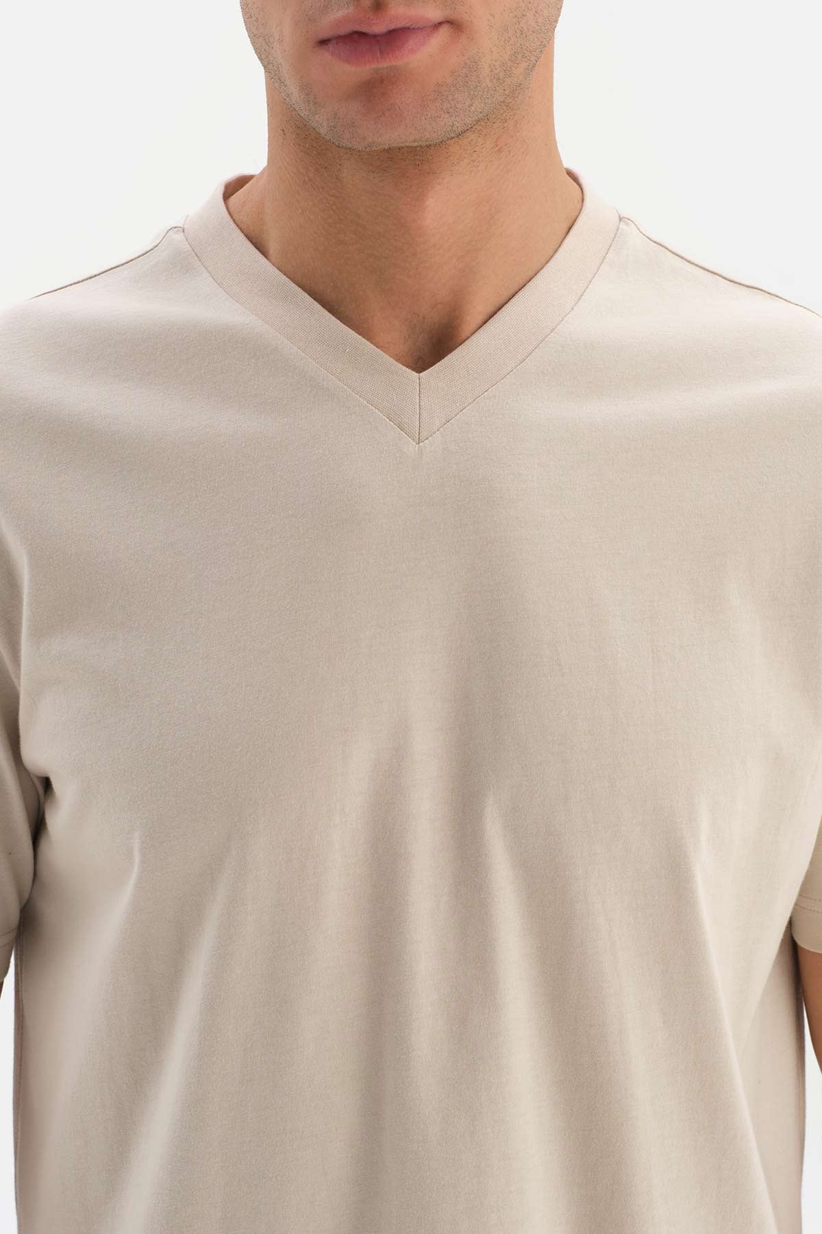 BEIGE V-NECK BASIC SUPIMA T-SHIRT