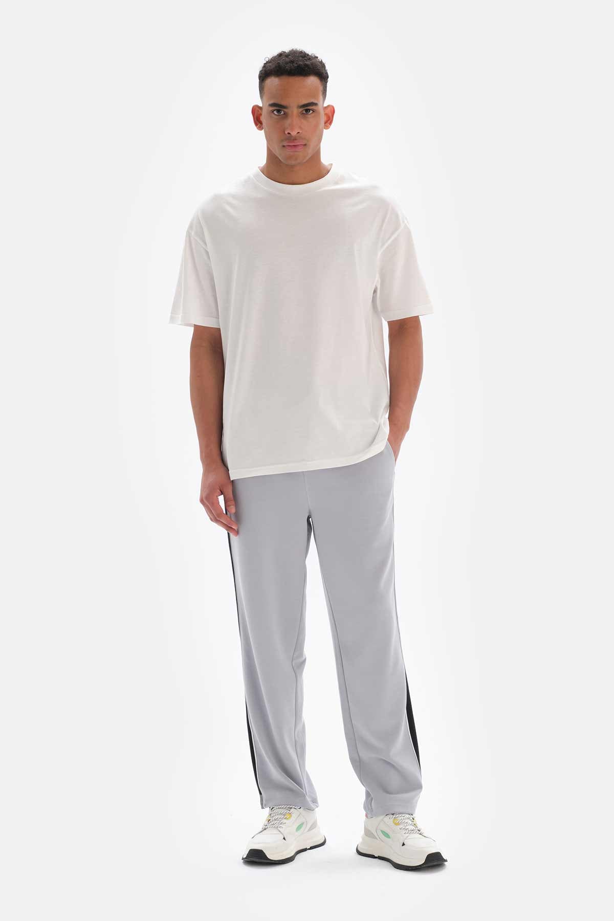 LIGHT GREY TRACKSUIT BOTTOM