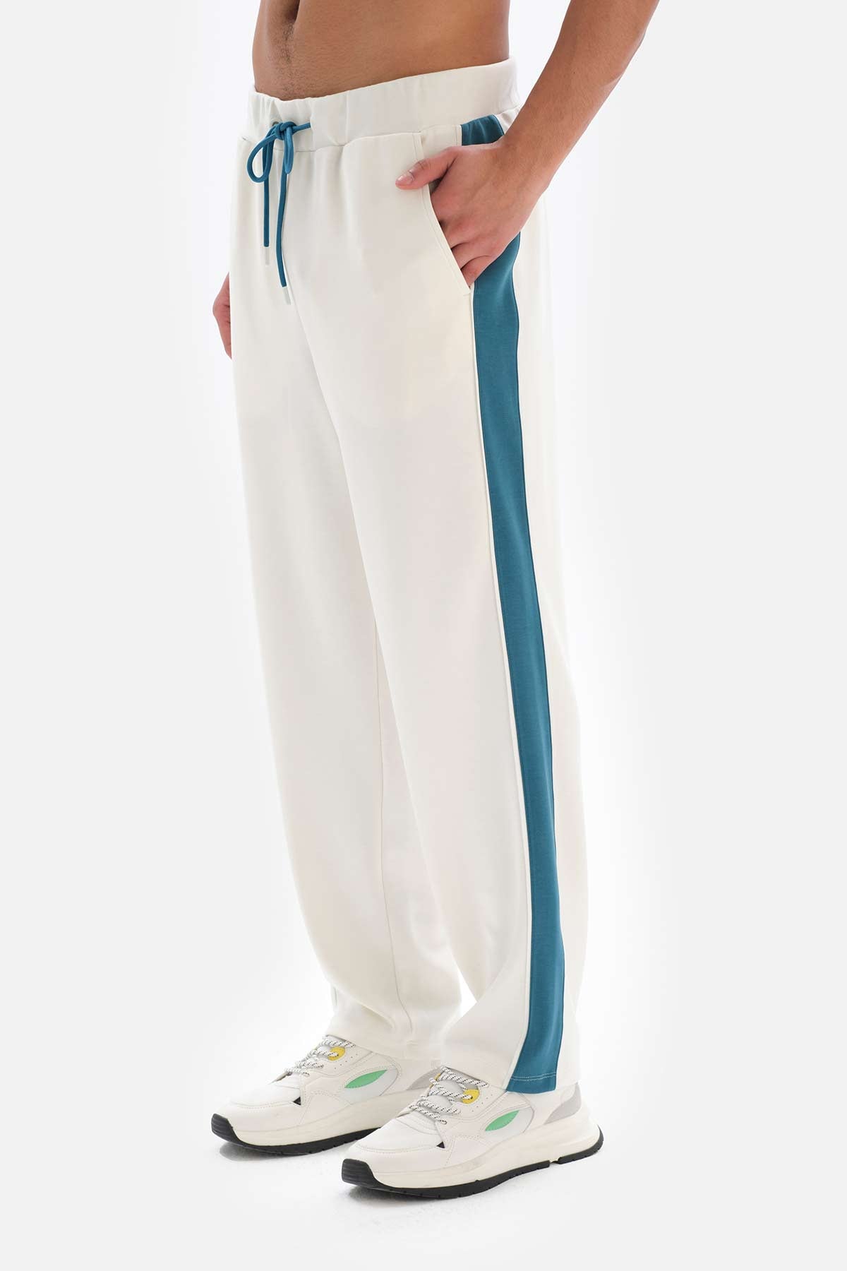 WHITE TRACKSUIT BOTTOM