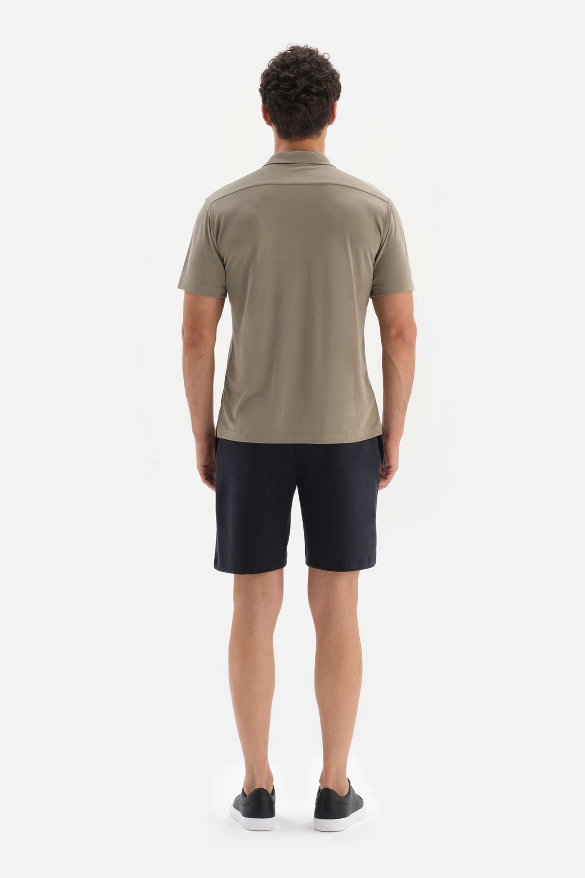 BLACK MODAL ELASTIC WAIST BACK POCKET DETAILED SHORTS