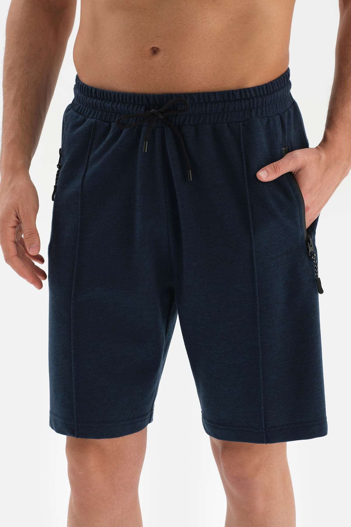 NAVY TWO THREAD SHORTS WITH POCKETS