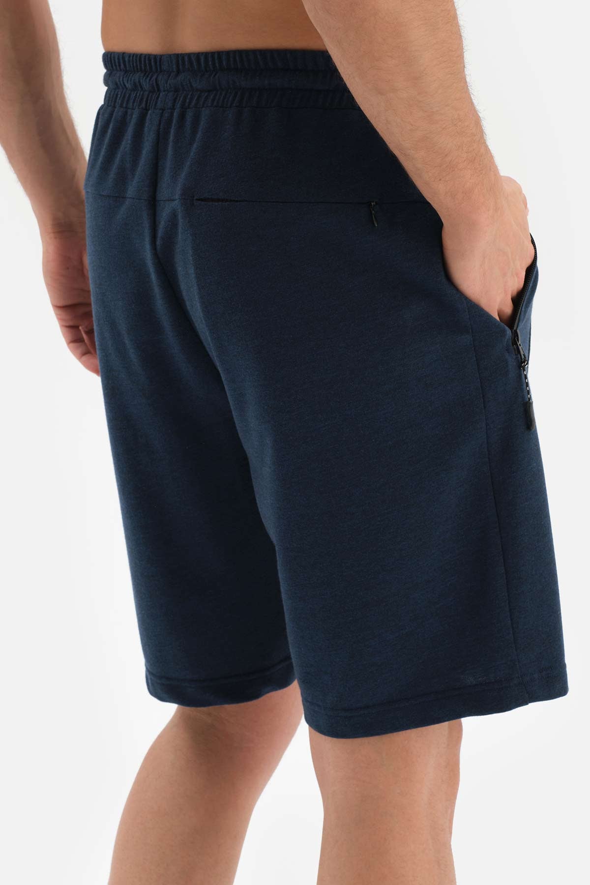 NAVY TWO THREAD SHORTS WITH POCKETS
