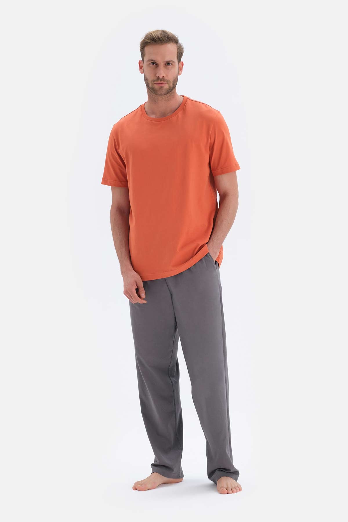 ORANGE PYJAMA SET