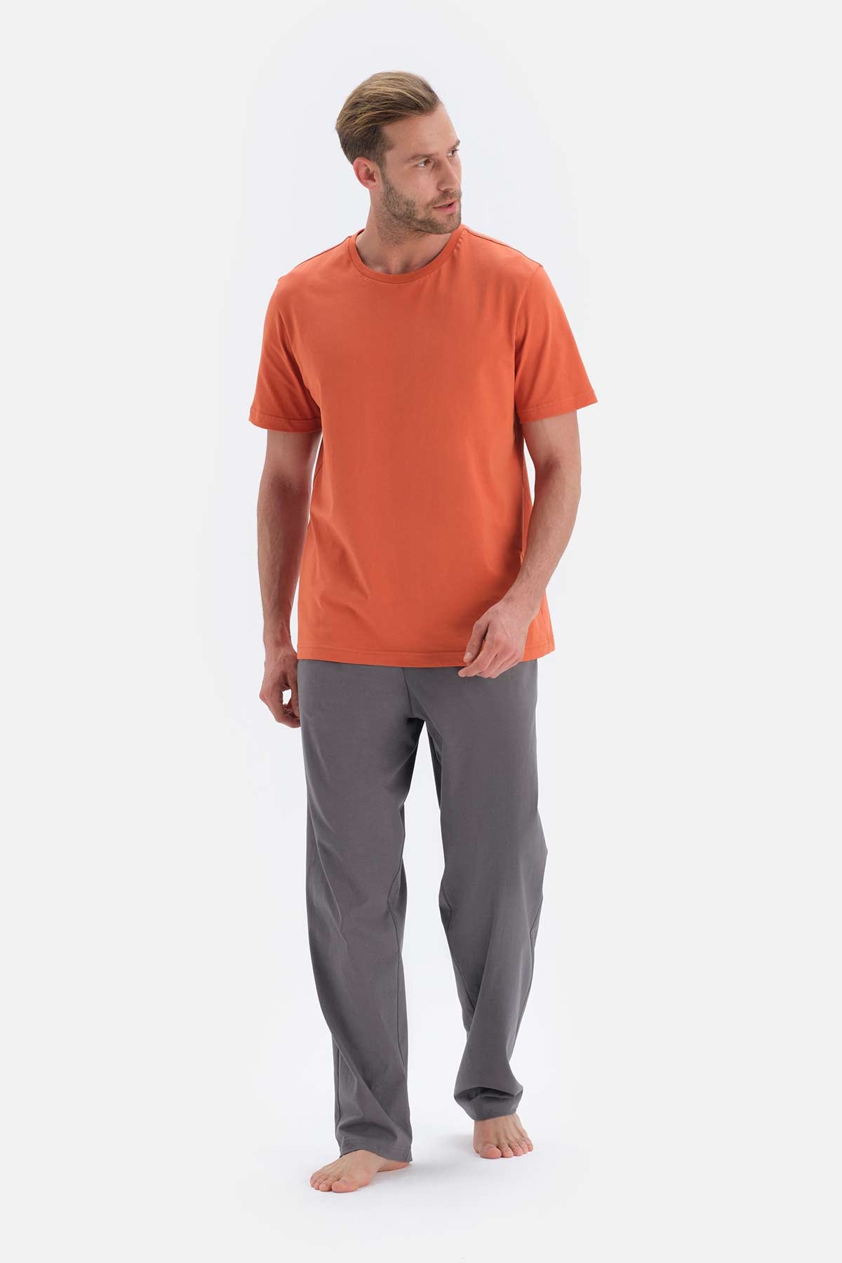 ORANGE PYJAMA SET