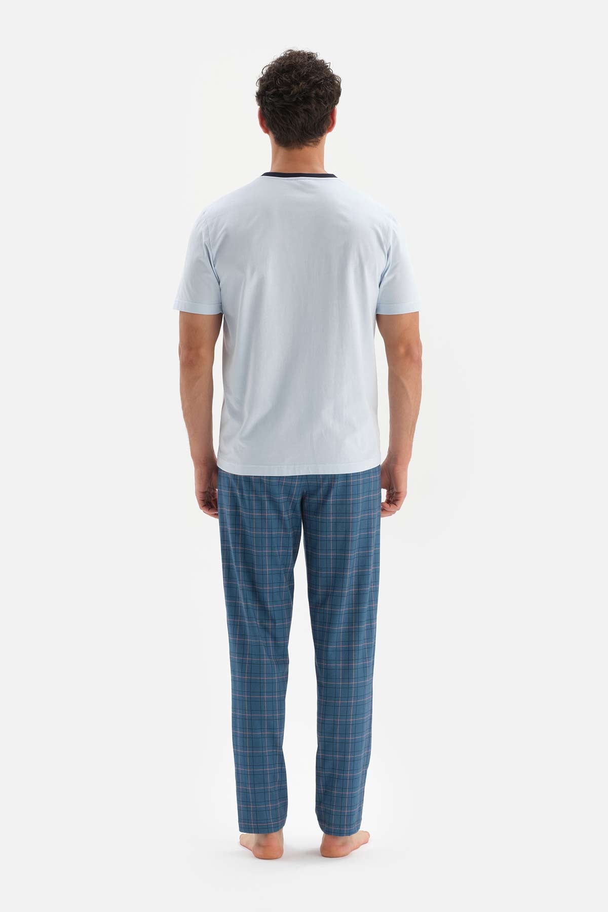 LIGHT BLUE CREW-NECK SHORT SLEEVE TOP PLAID BOTTOM KNITTED PAJAMAS