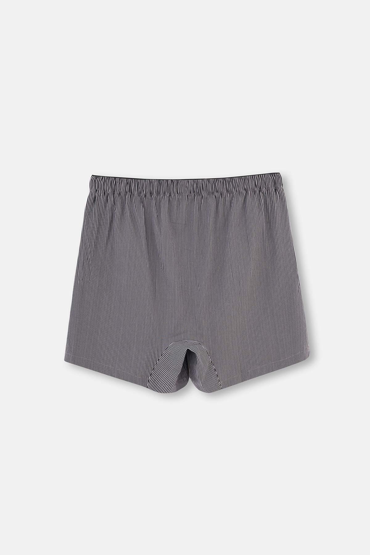 Siyah Çizgili Boxer