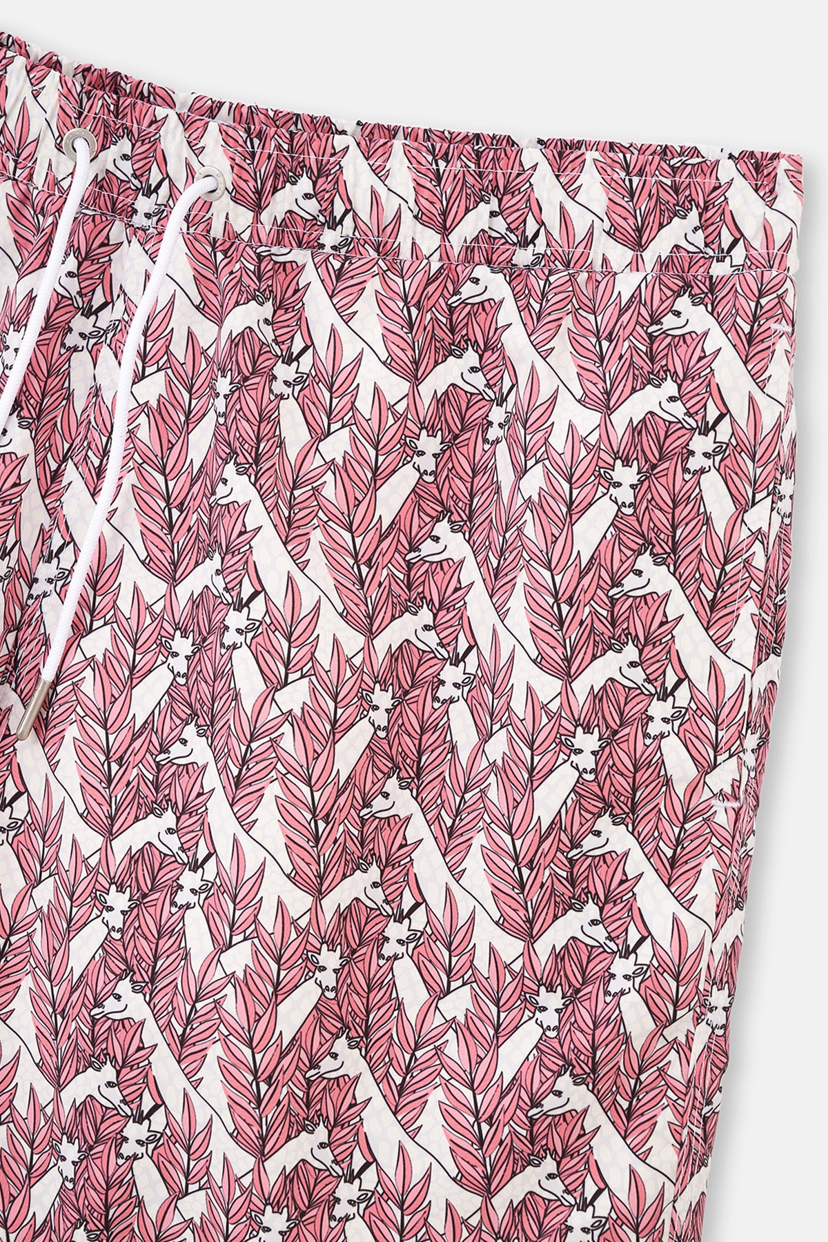 Pembe - Ekru Zürafa Desenli Orta Deniz Şortu