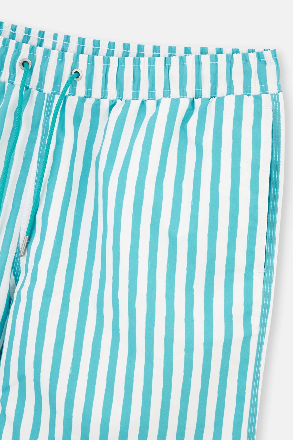Yeşil-Beyaz Çizgili Orta Deniz Şortu