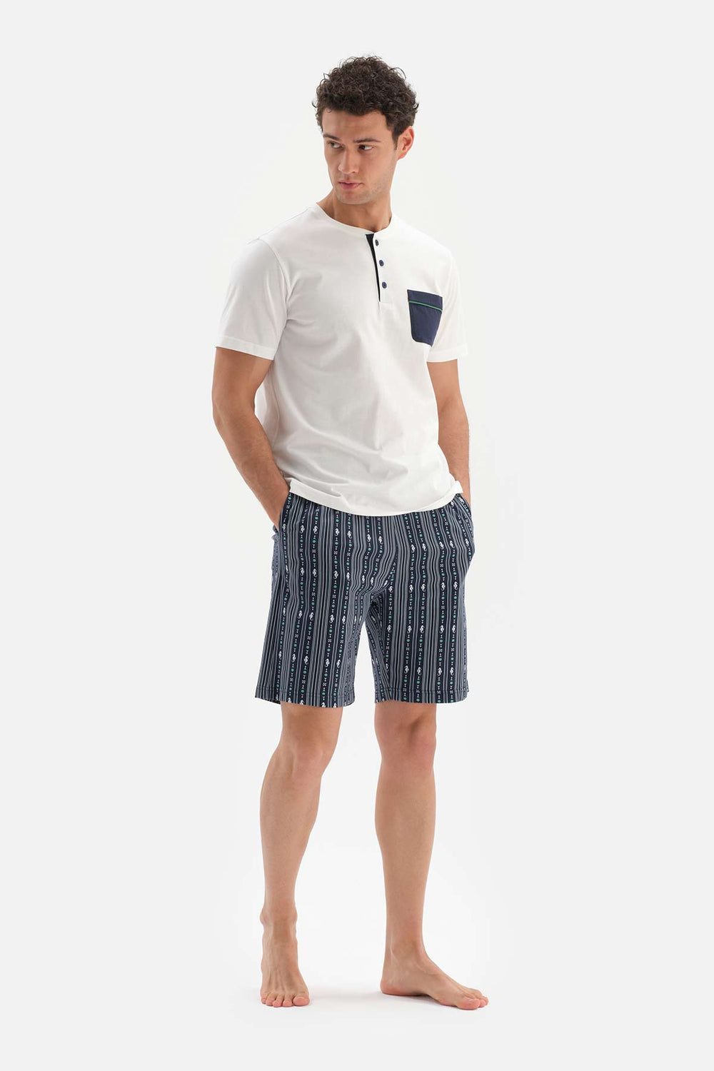 WHITE HALF-PLOT SHORT SLEEVE KNITTED PAJAMAS