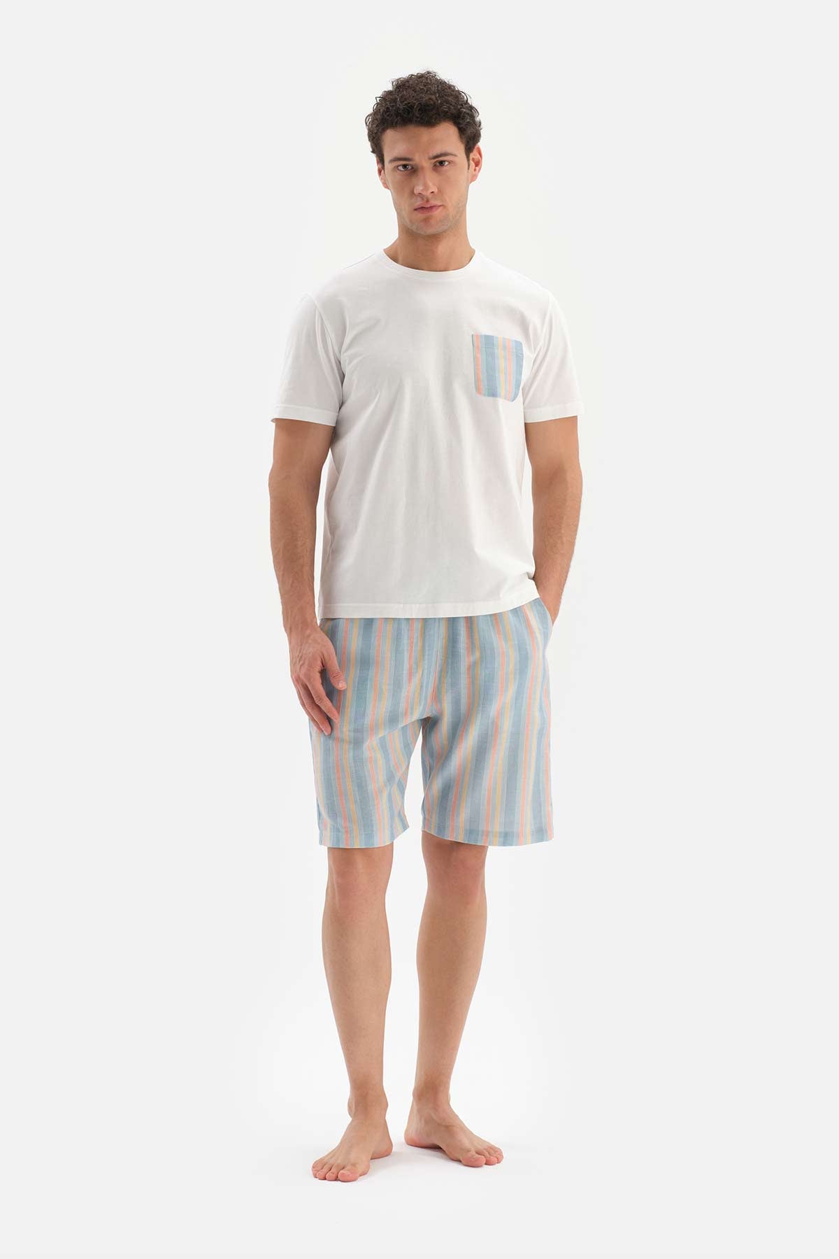 WHITE CREW-NECK WOVEN SHORTS PAJAMA SUIT