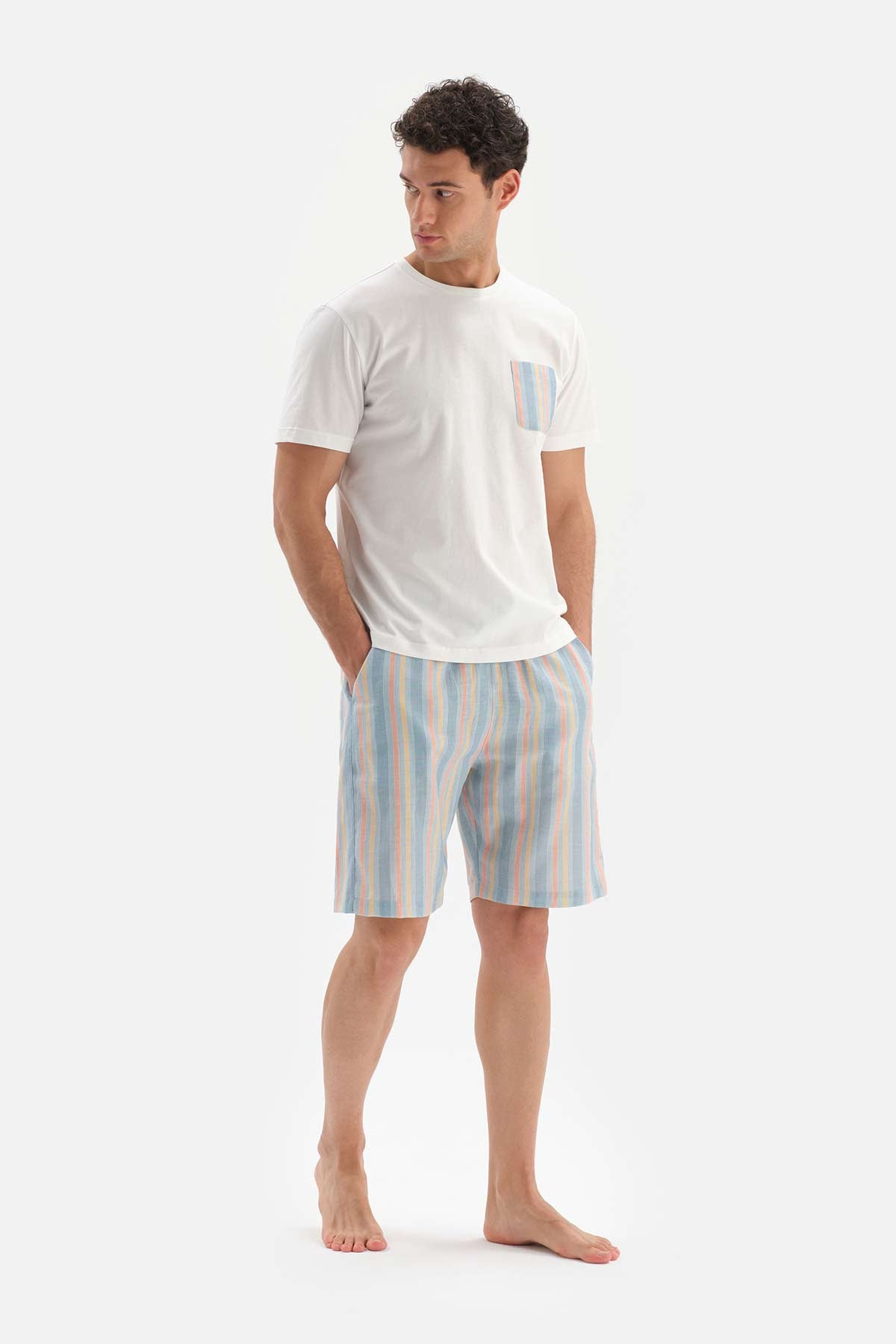 WHITE CREW-NECK WOVEN SHORTS PAJAMA SUIT