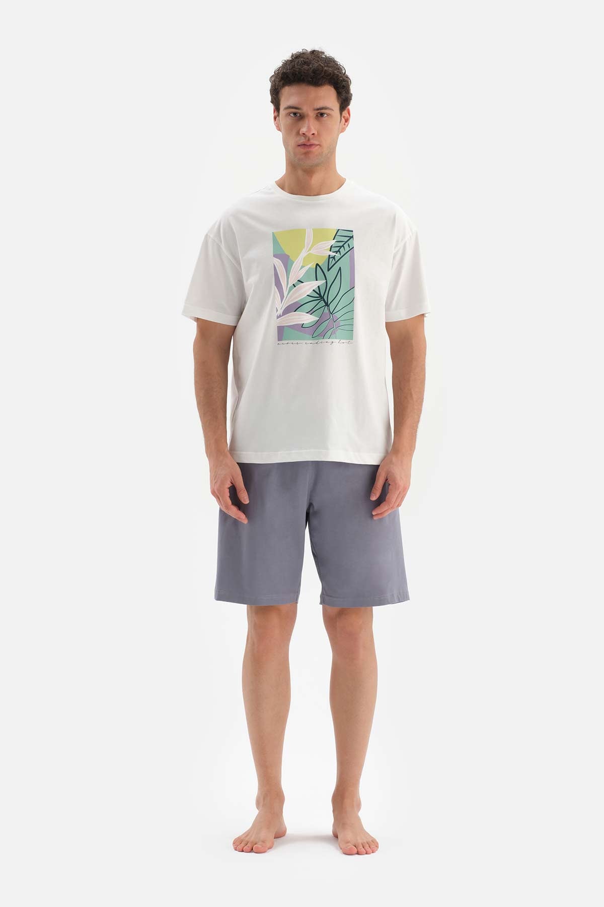 ECRU OVERSIZED CREW-NECK PRINTED SHORTS PAJAMAS SUIT