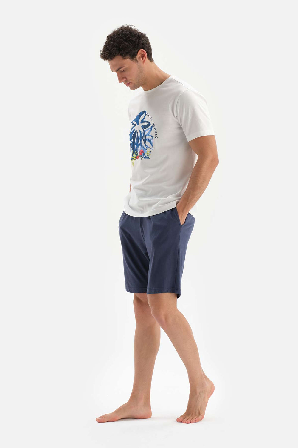 ECRU CREW-NECK PRINTED TOP WITH SHORTS PAJAMA SUIT
