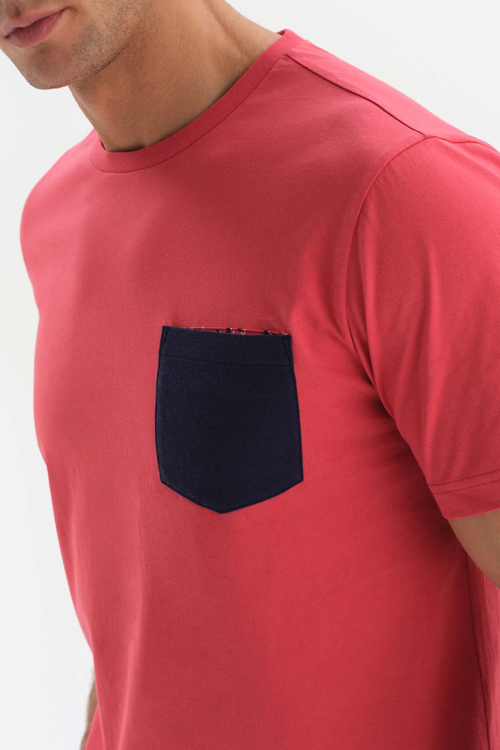 RED CREW-NECK POCKET DETAILED KNITTED PAJAMAS WITH SHORTS