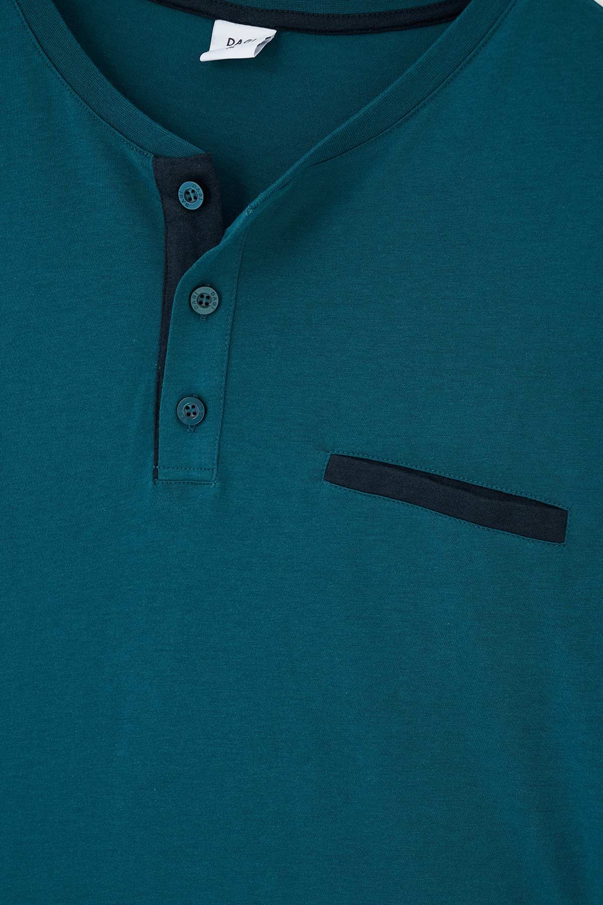 TEAL KNITTED PAJAMAS WITH HALF-PLOTTED CAPRI