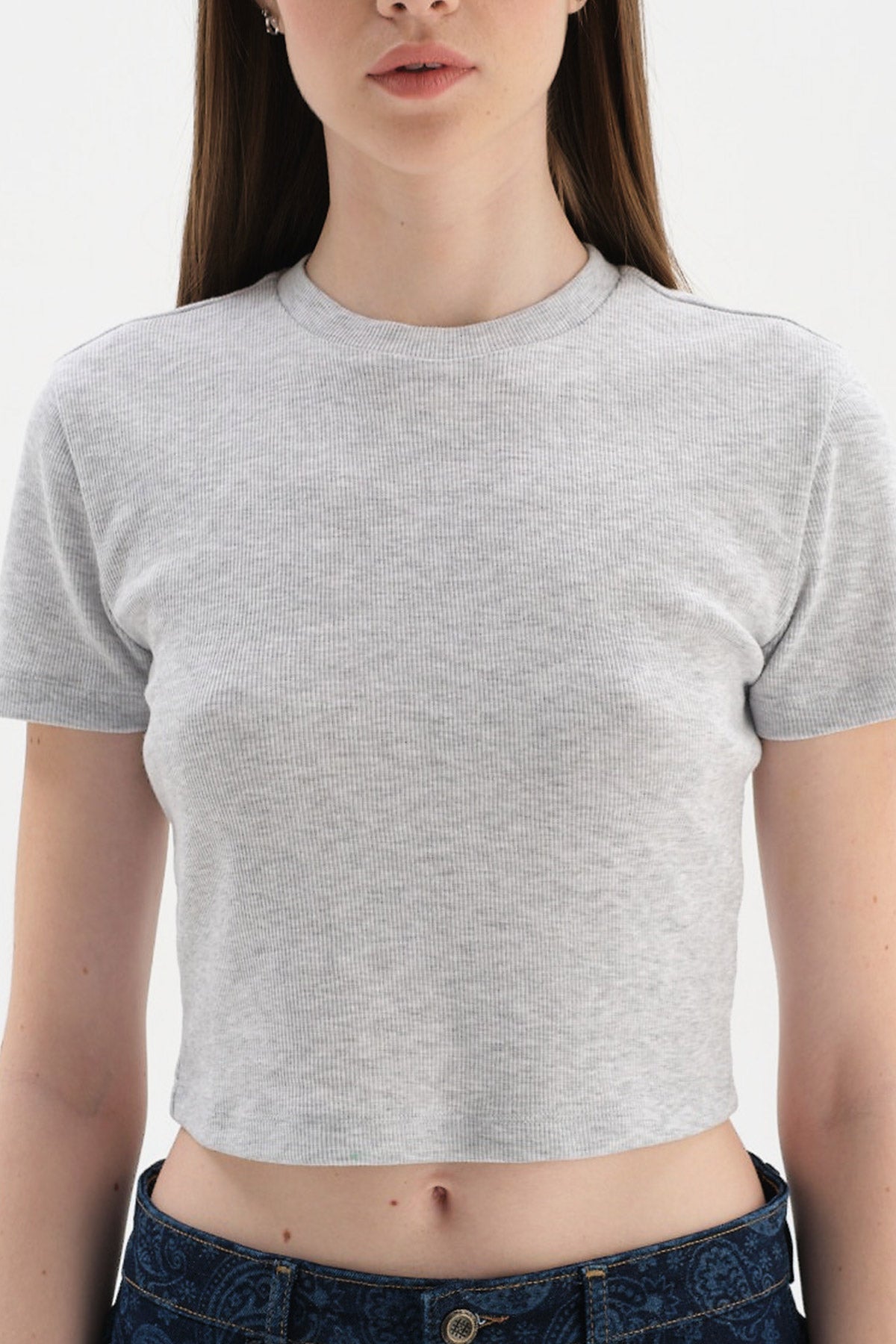 GREY MELANGE RIBBED CREW-NECK SHORT SLEEVE CROP T-SHIRT