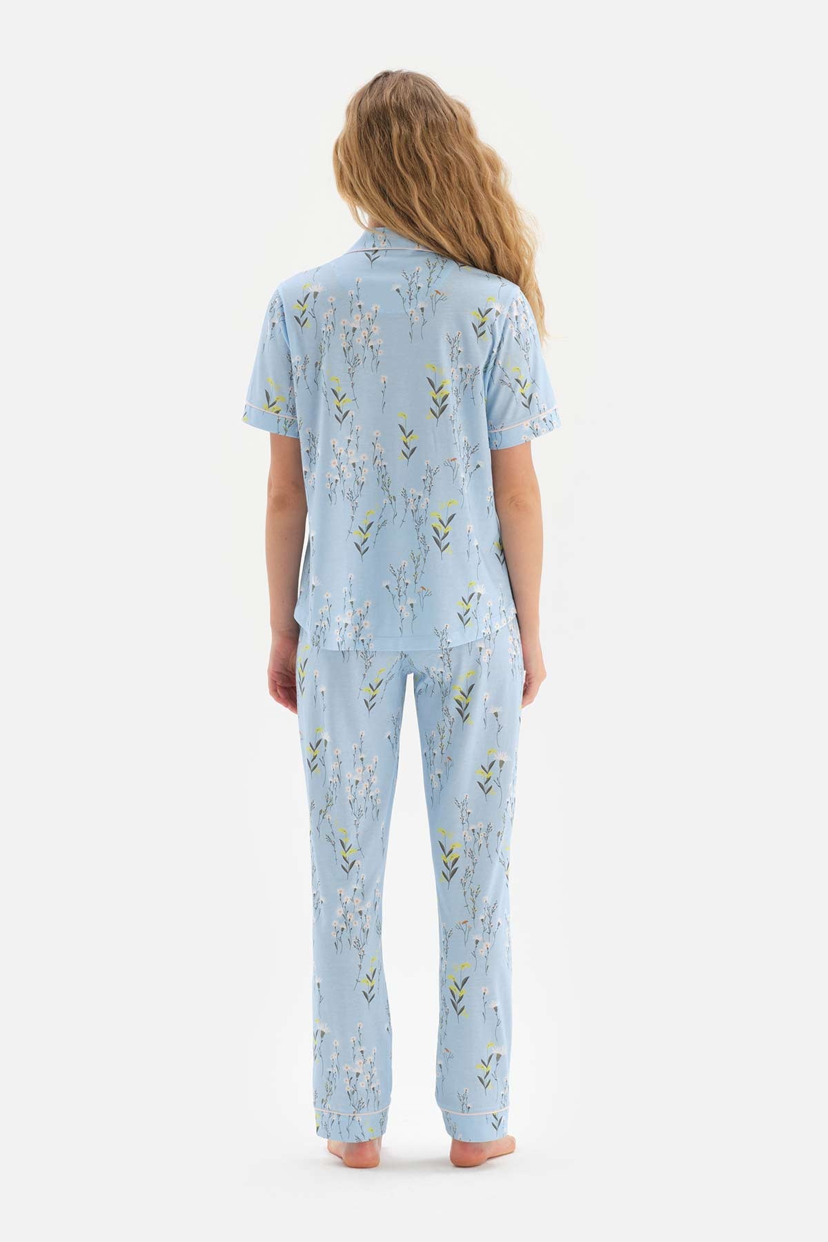 LIGHT BLUE SHIRT COLLAR FLORAL PATTERNED KNITTED PAJAMAS SUIT